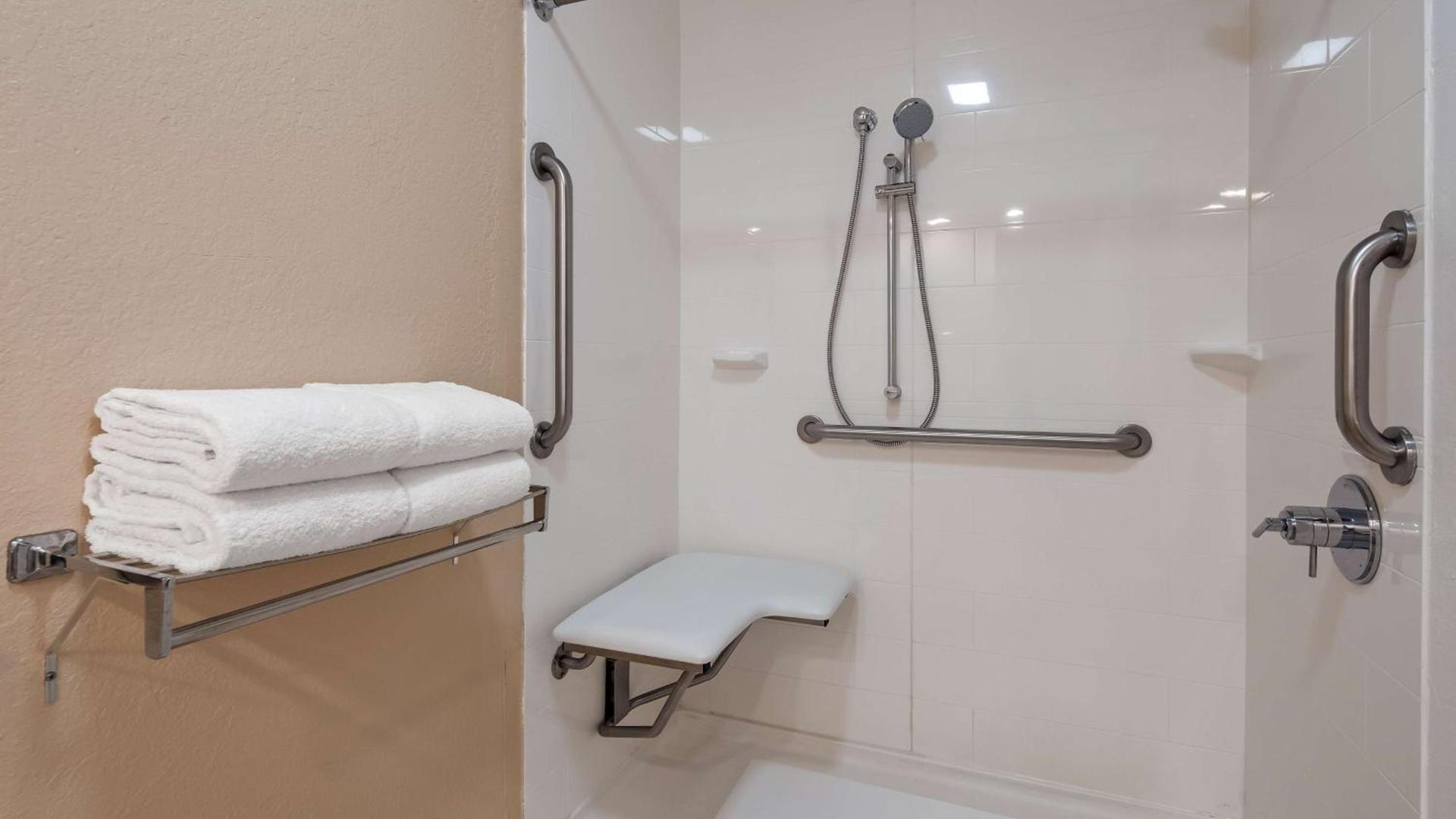 Best Western Santa Rosa Inn photo 32