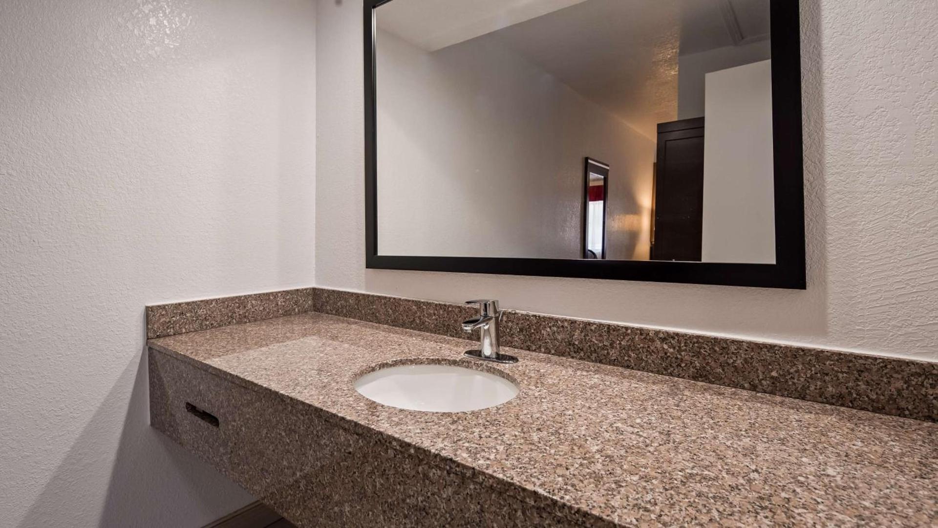 Best Western Santa Rosa Inn photo 27