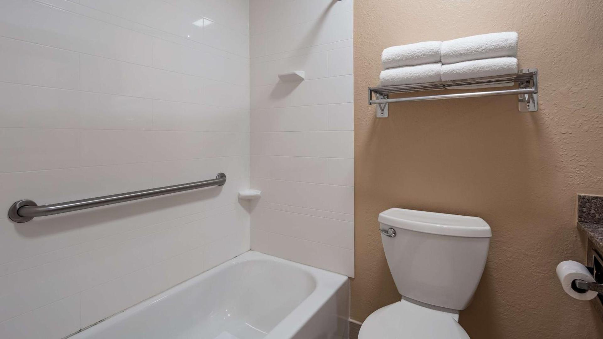 Best Western Santa Rosa Inn photo 24