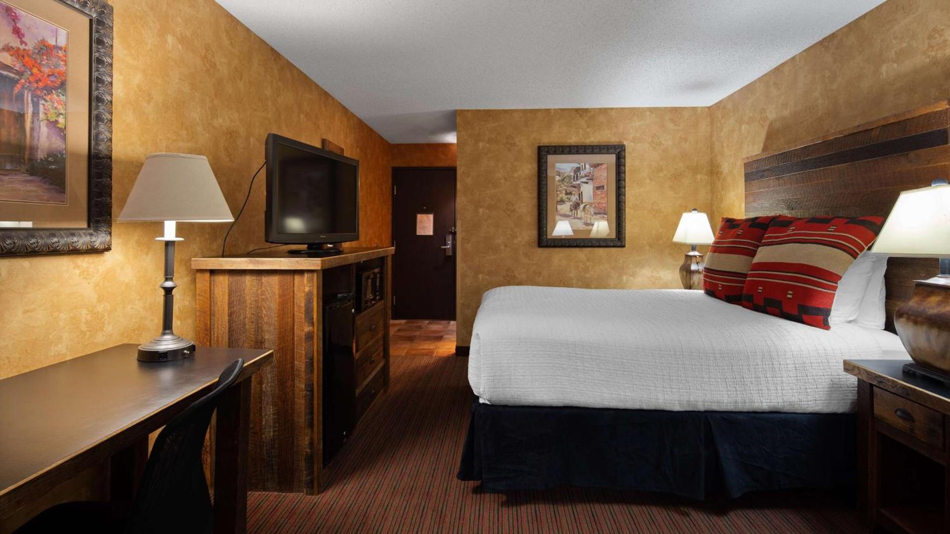 Best Western Plus Inn of Santa Fe photo 3
