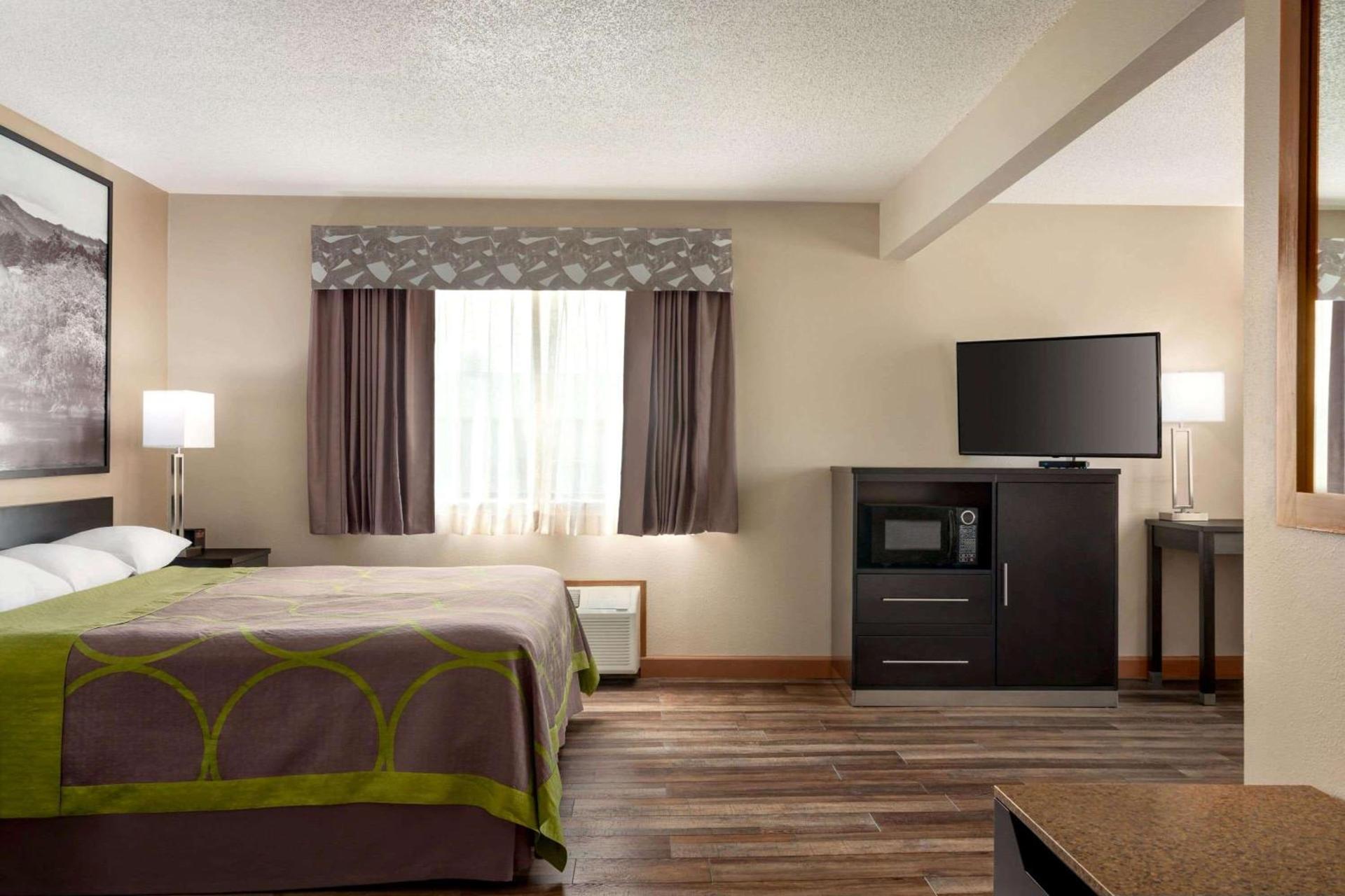 Super 8 by Wyndham Chillicothe photo 13