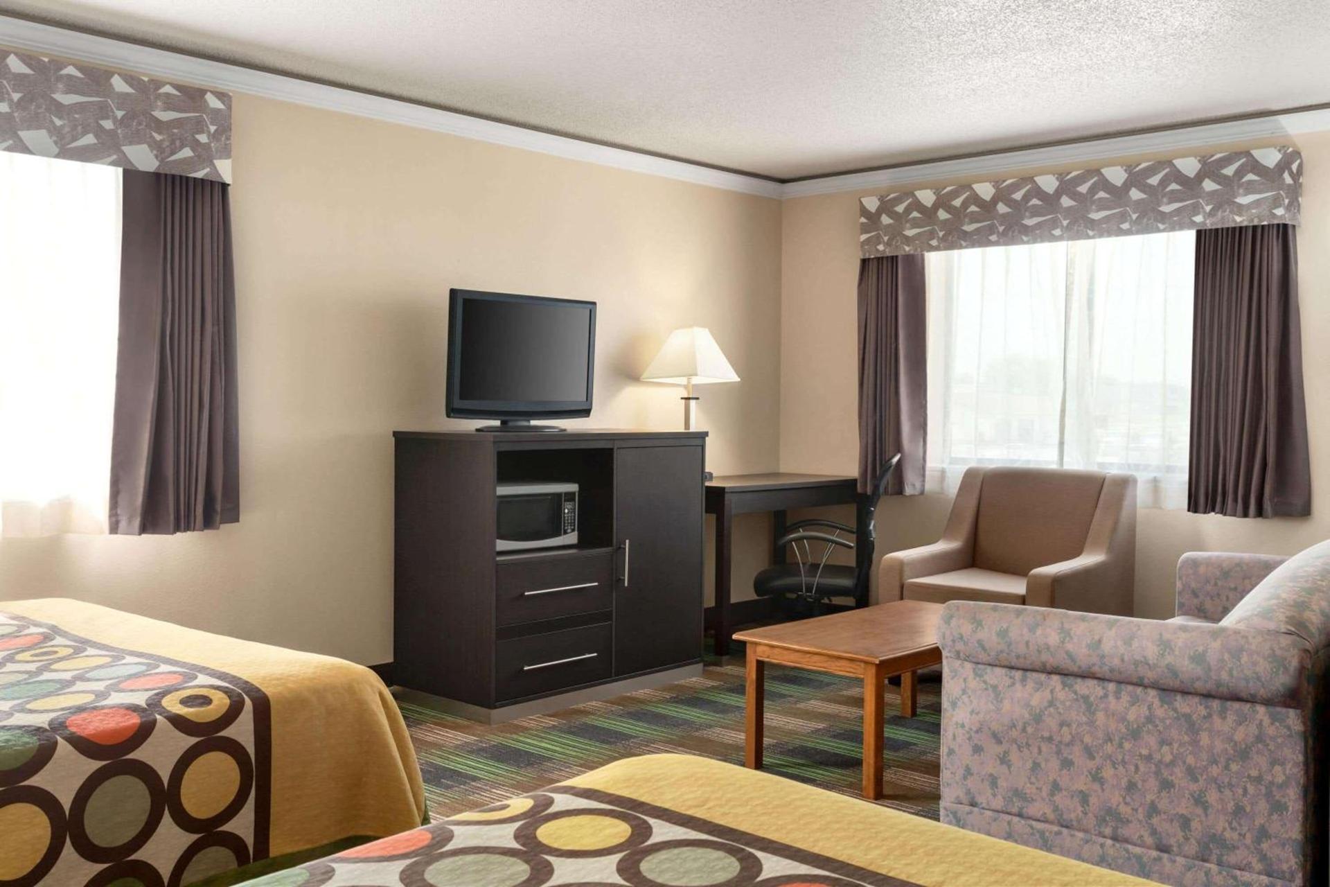 Super 8 by Wyndham Chillicothe photo 30
