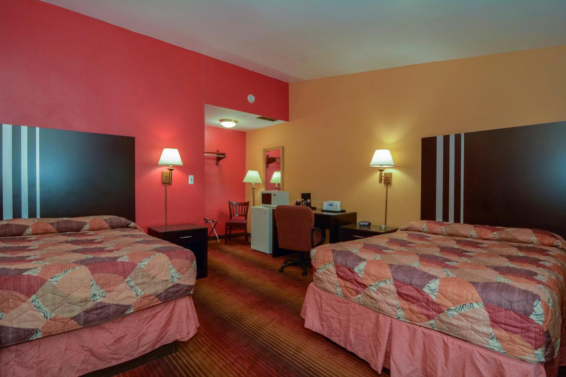 Rodeway Inn MacArthur Airport photo 18