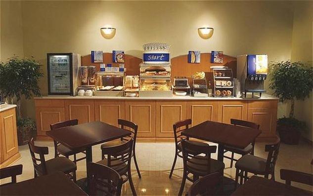 Holiday Inn Express Newton by IHG photo 12