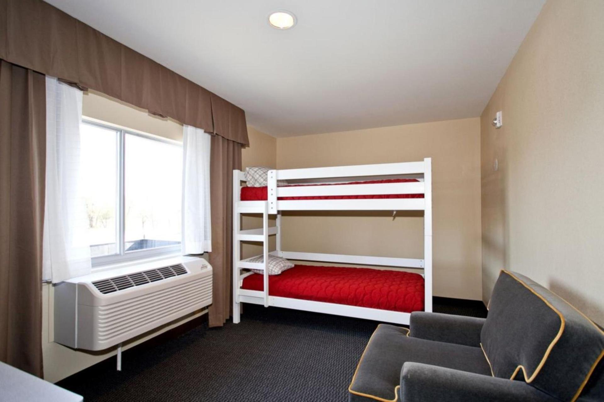 Holiday Inn Express Newton by IHG photo 19