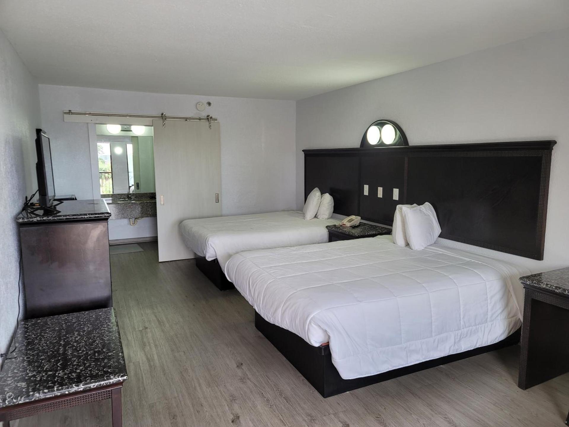 Fairway Inn photo 4
