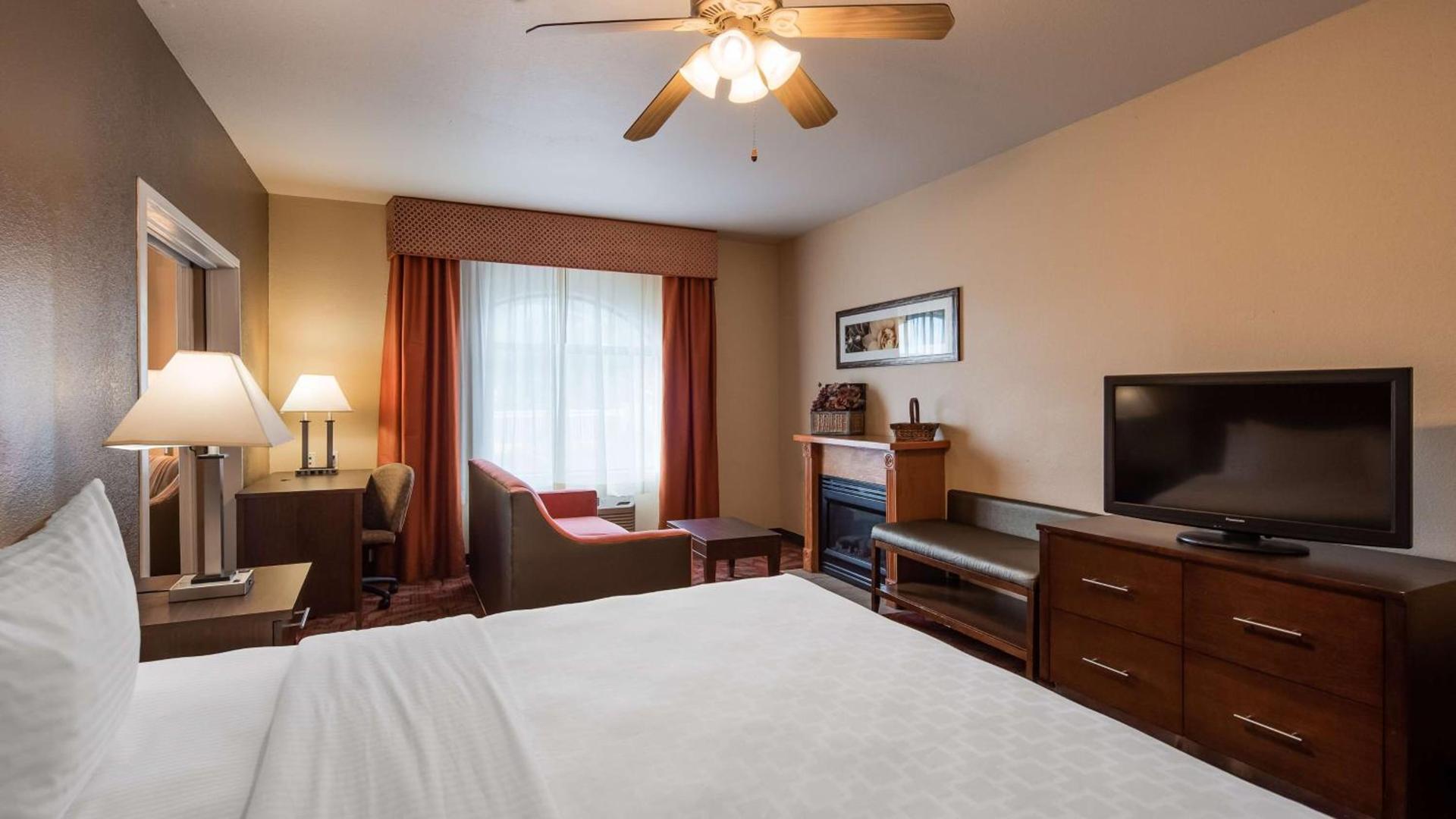 Best Western Plus Ruidoso Inn photo 9