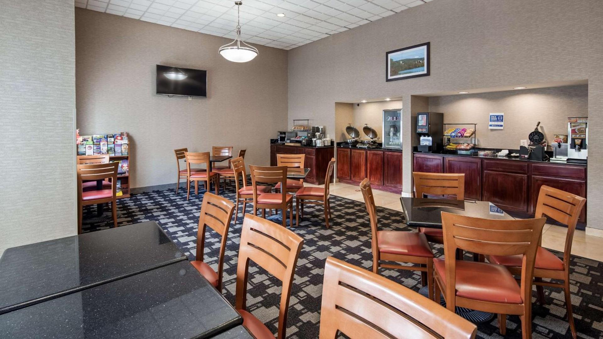 Best Western Concord Inn and Suites photo 10