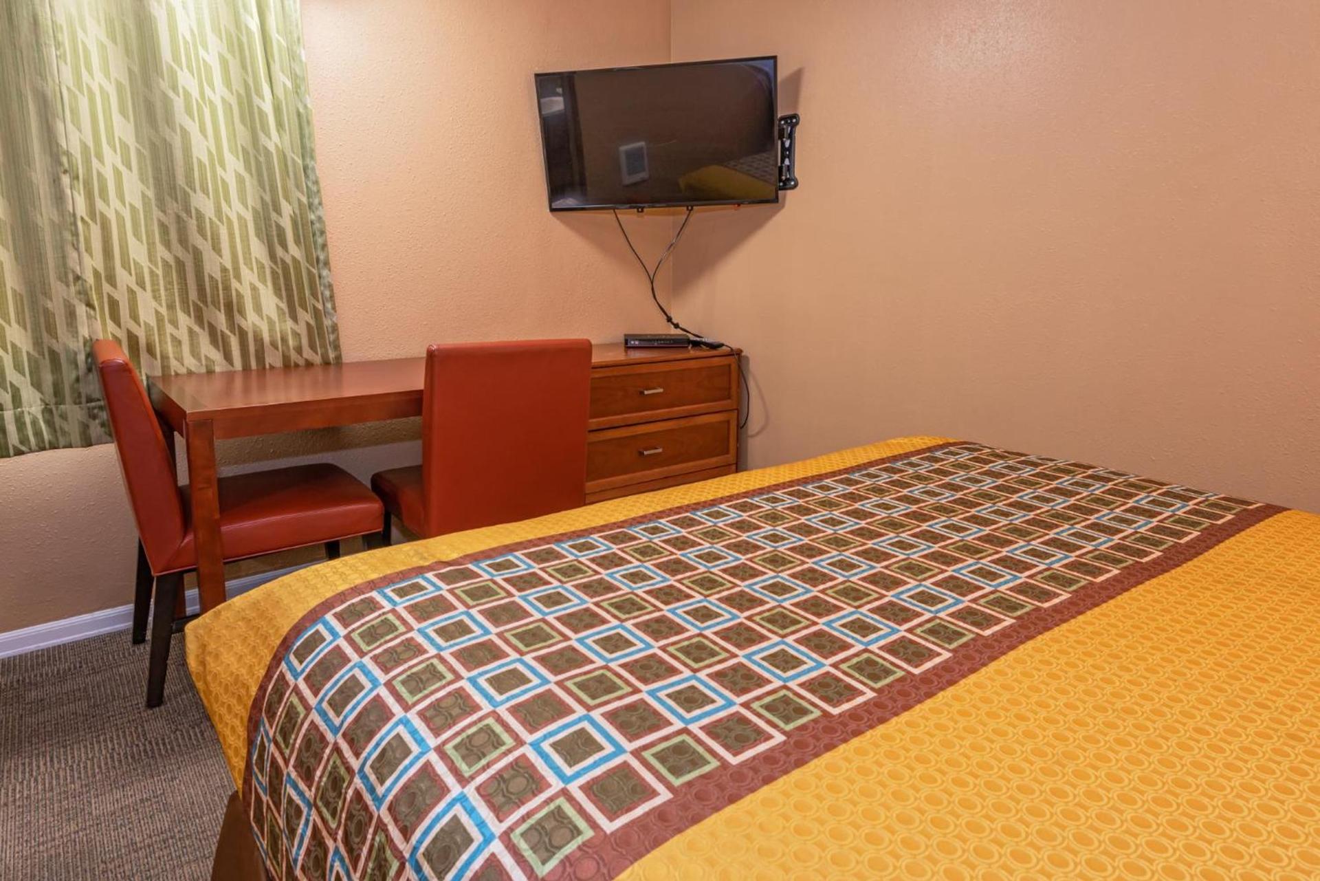 Far West Motel photo 6