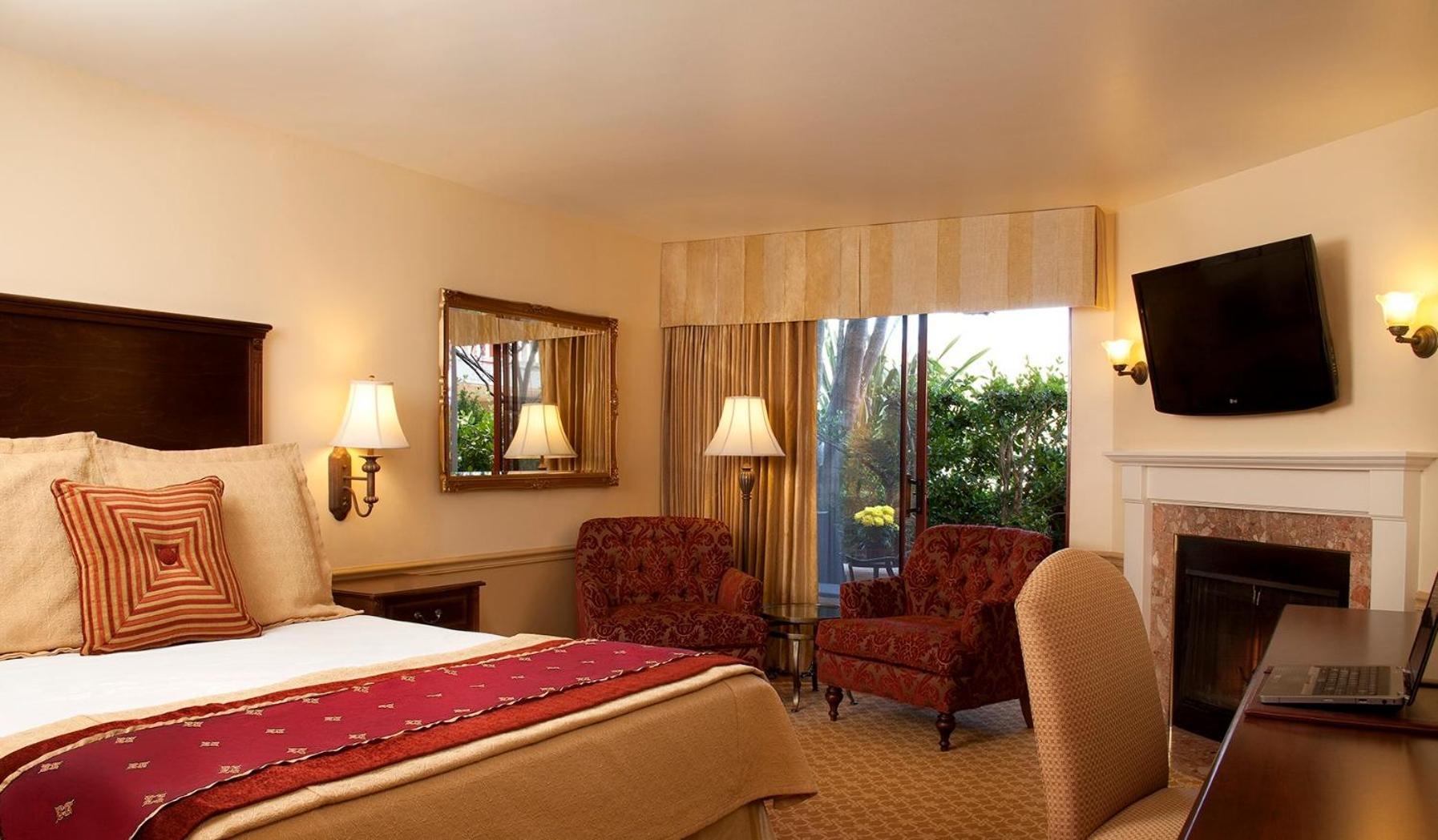 Victorian Inn photo 29