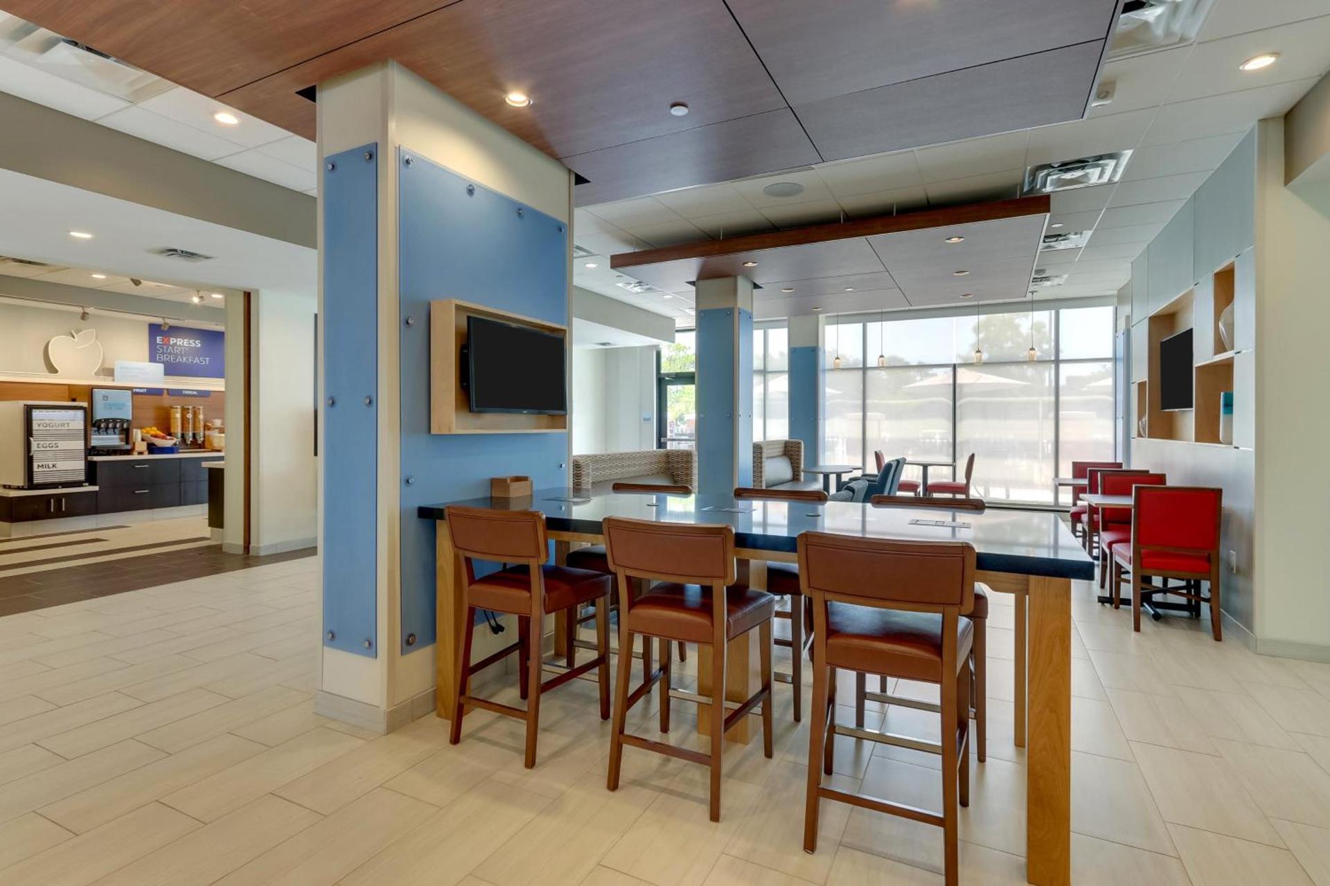 Holiday Inn Express - Wilmington - Porters Neck by IHG photo 76