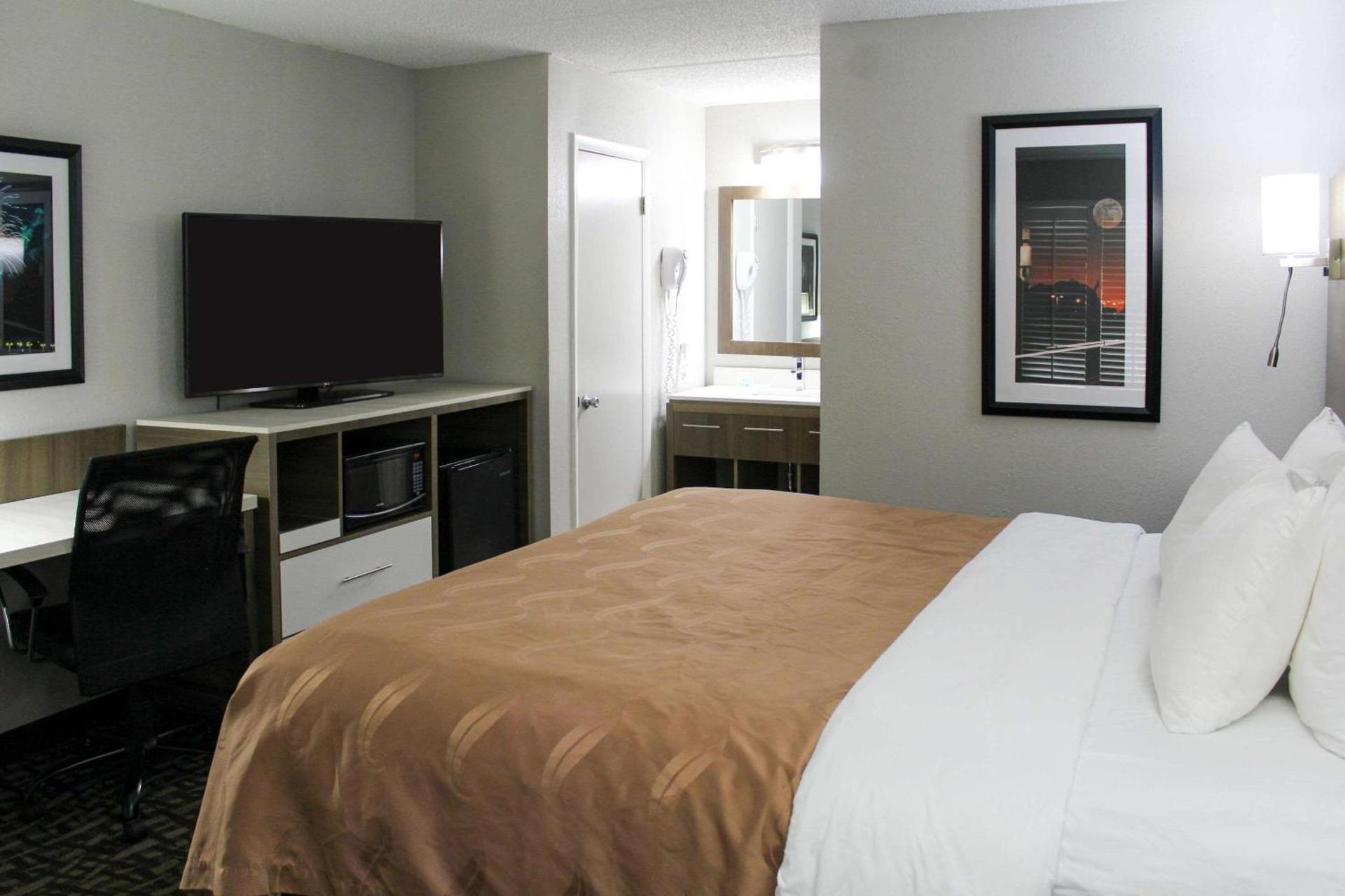 Quality Inn Athens I-65 - Huntsville Area West photo 6