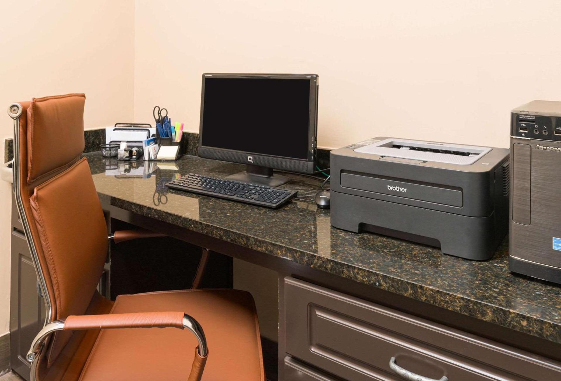 Comfort Inn & Suites Augusta West Near Fort Gordon photo 41