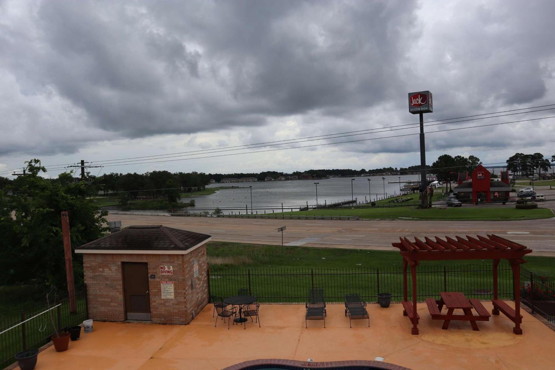 Best Western Lake Conroe Inn photo 5
