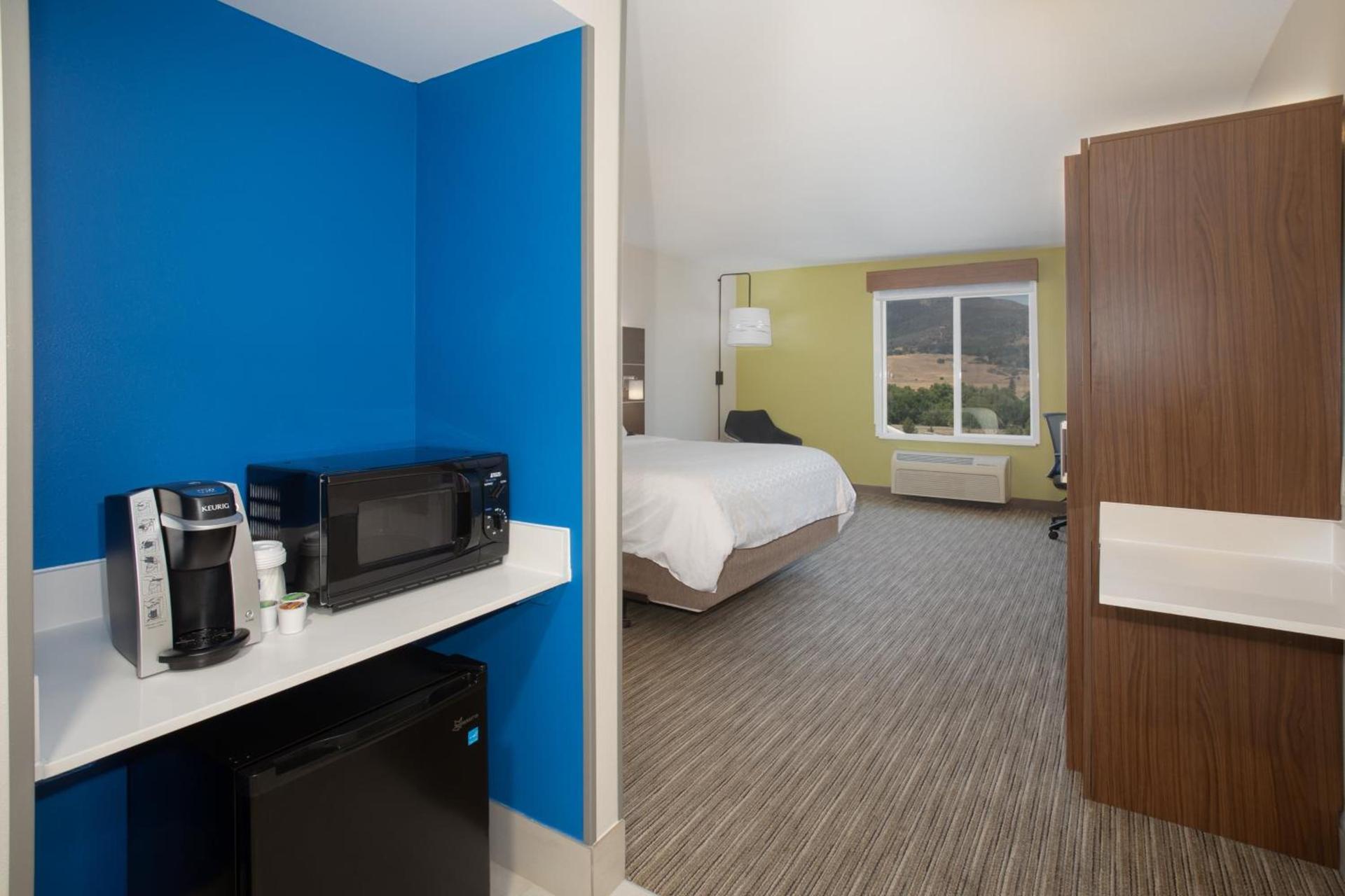 Holiday Inn Express Yreka-Shasta Area by IHG photo 5