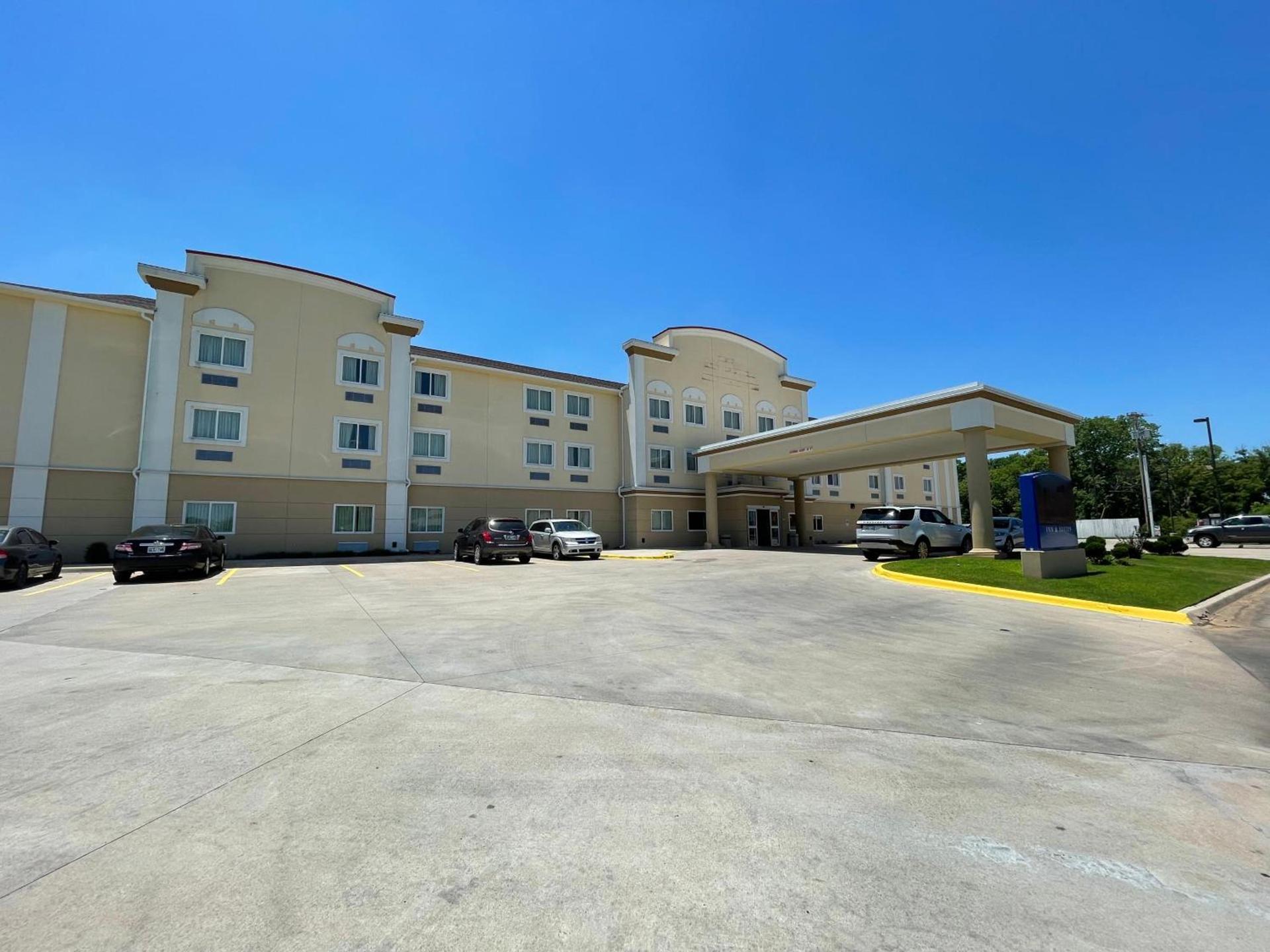 Quality Inn & Suites Ardmore photo 41