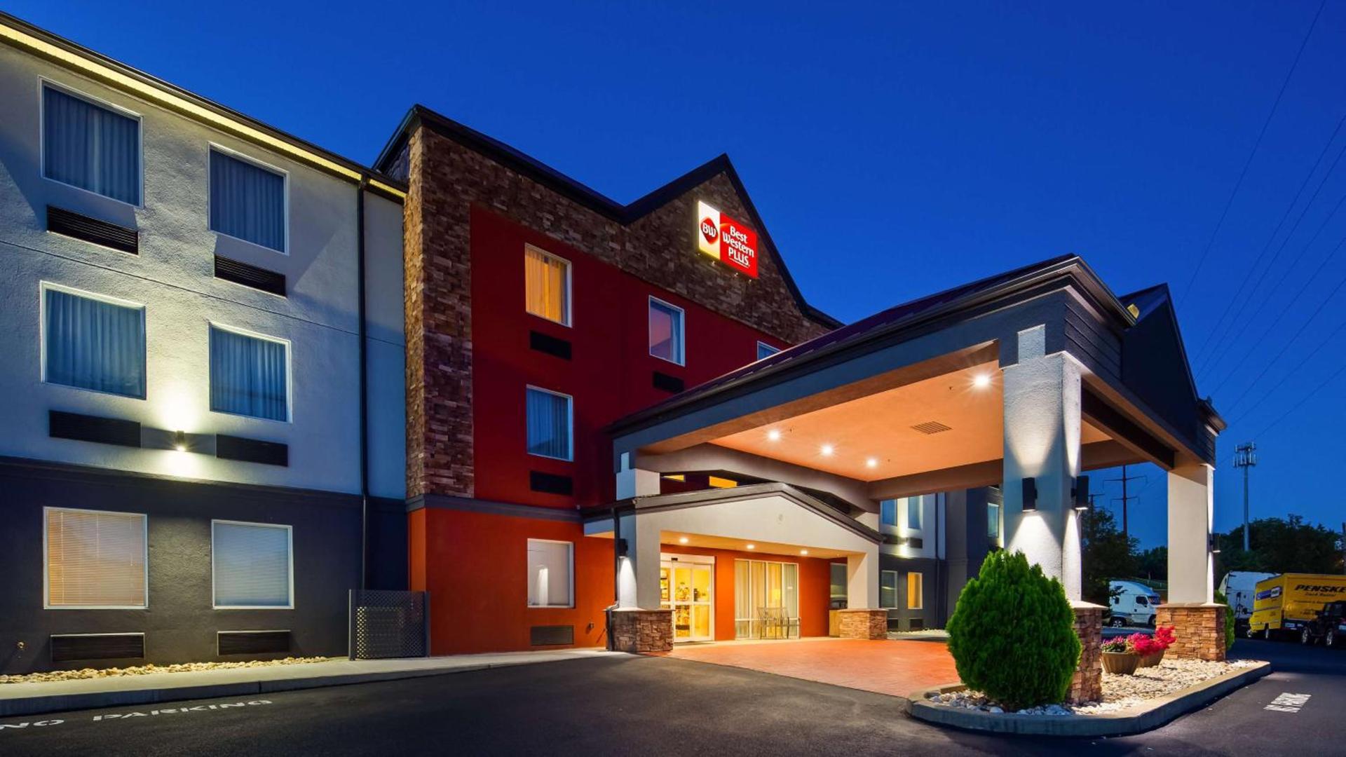 Best Western Plus New Cumberland photo 11