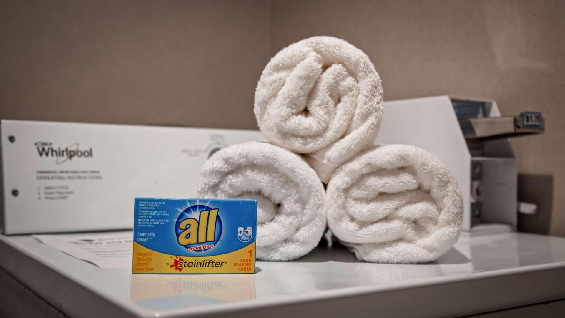 Best Western Plus New Cumberland photo 7