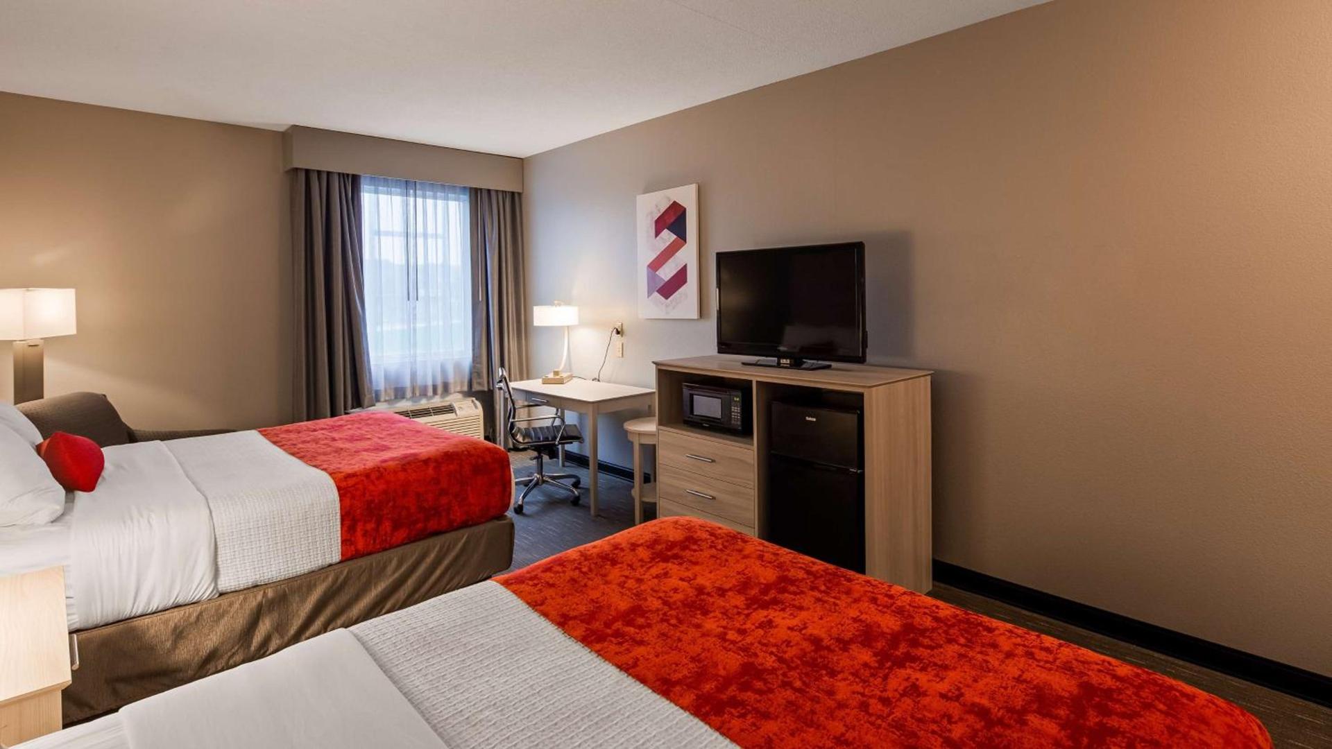 Best Western Plus New Cumberland photo 20