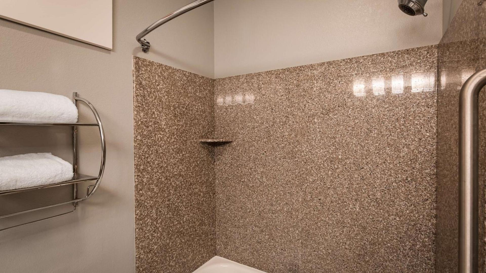 Best Western Plus New Cumberland photo 26
