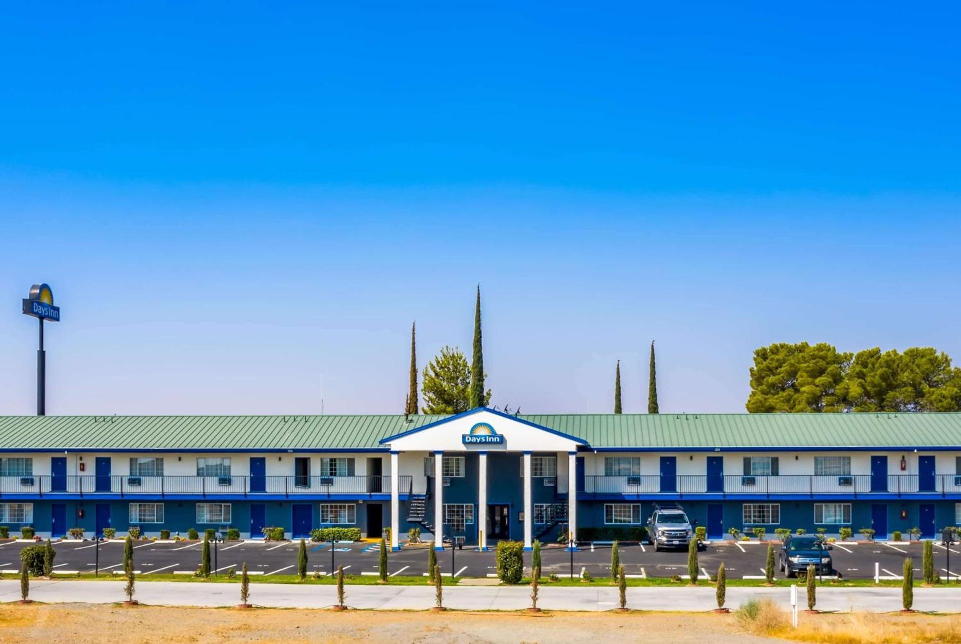 Days Inn by Wyndham Red Bluff photo 8