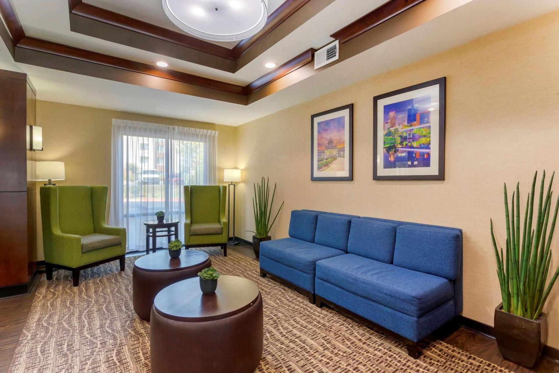 Comfort Suites Little Rock West photo 5