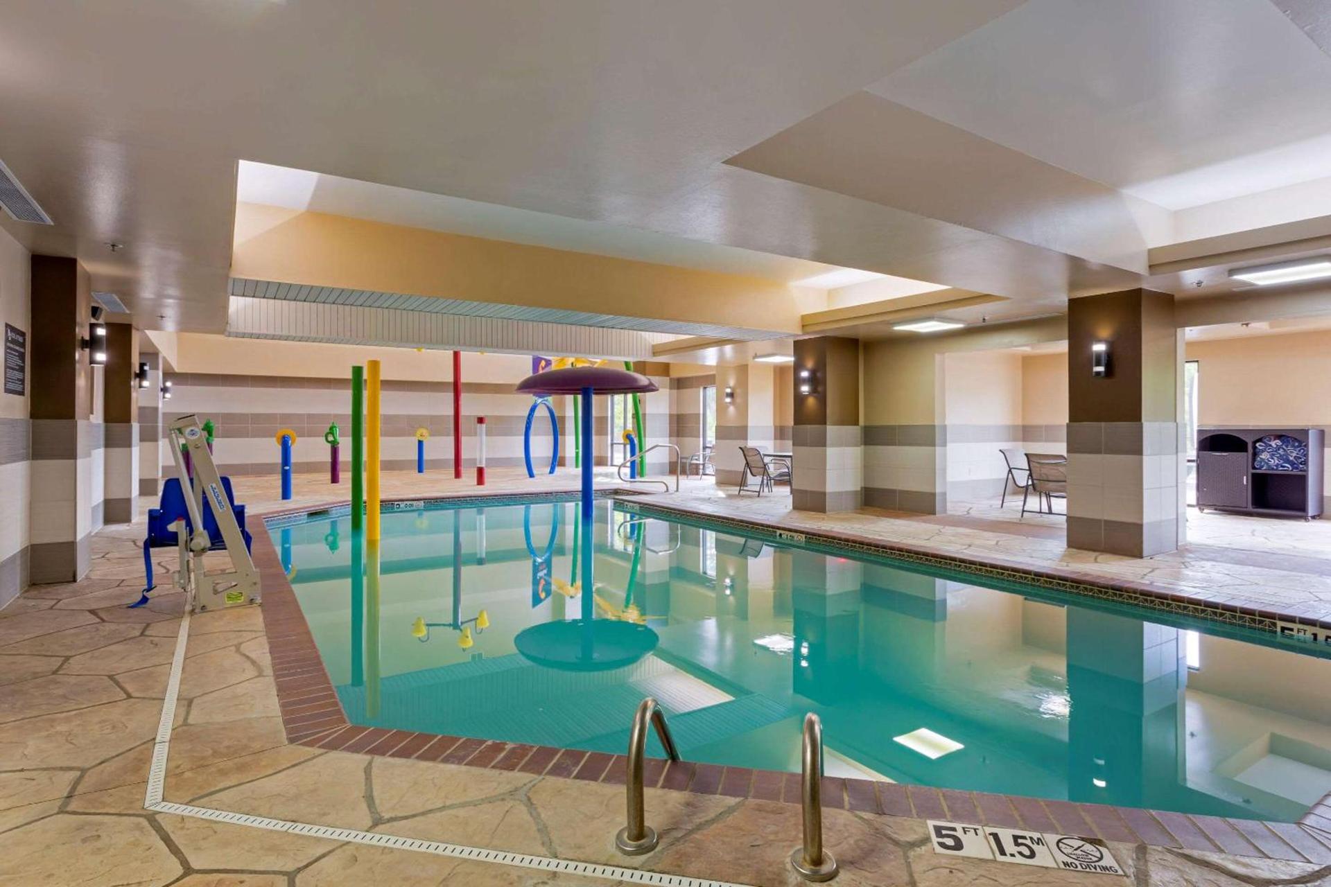 Comfort Suites Little Rock West photo 20