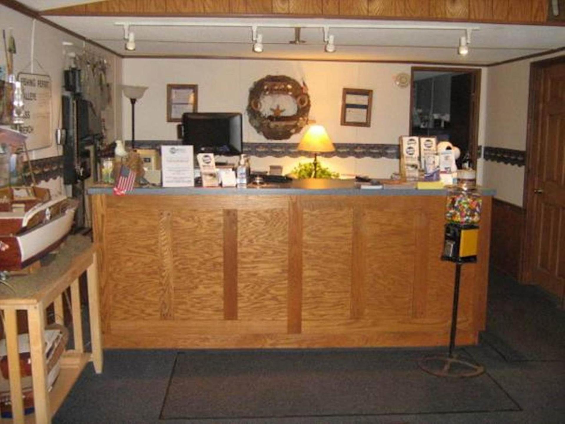 White Caps Motel and RV Park photo 44