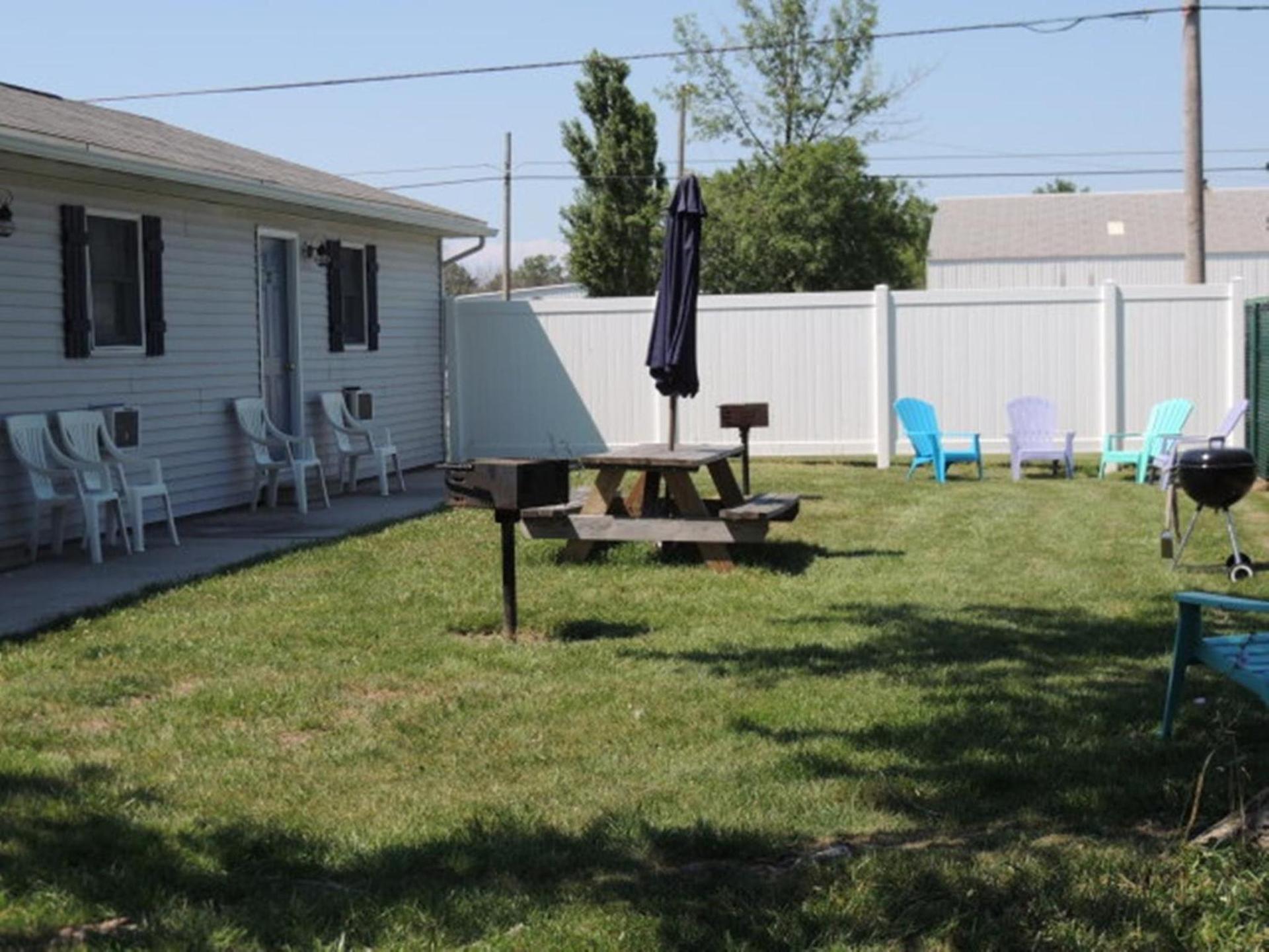 White Caps Motel and RV Park photo 49