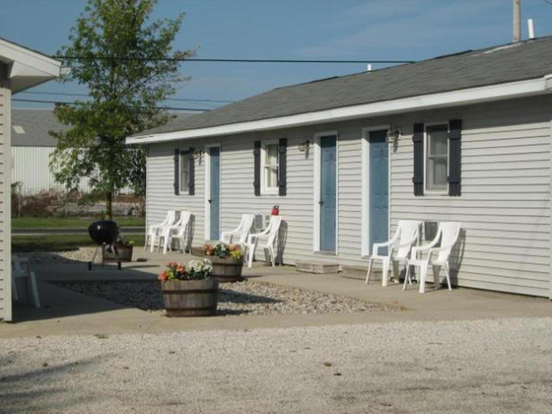 White Caps Motel and RV Park photo 53