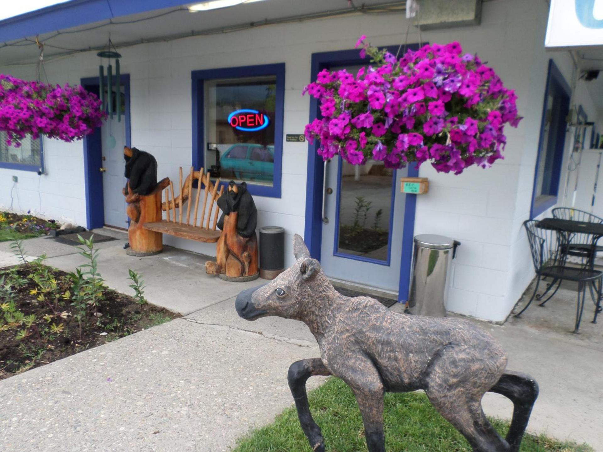 Sandman Motel photo 26