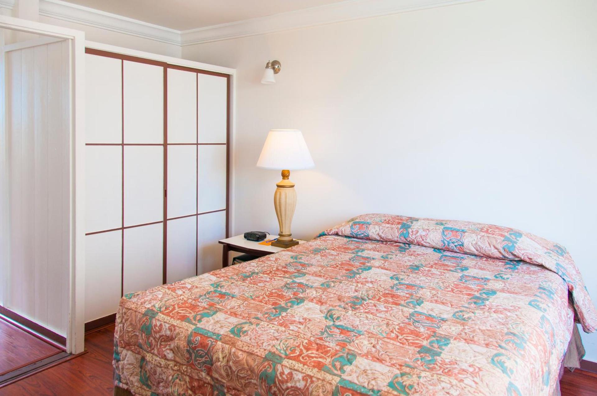 Holiday Surf Hotel (with full kitchen) photo 48