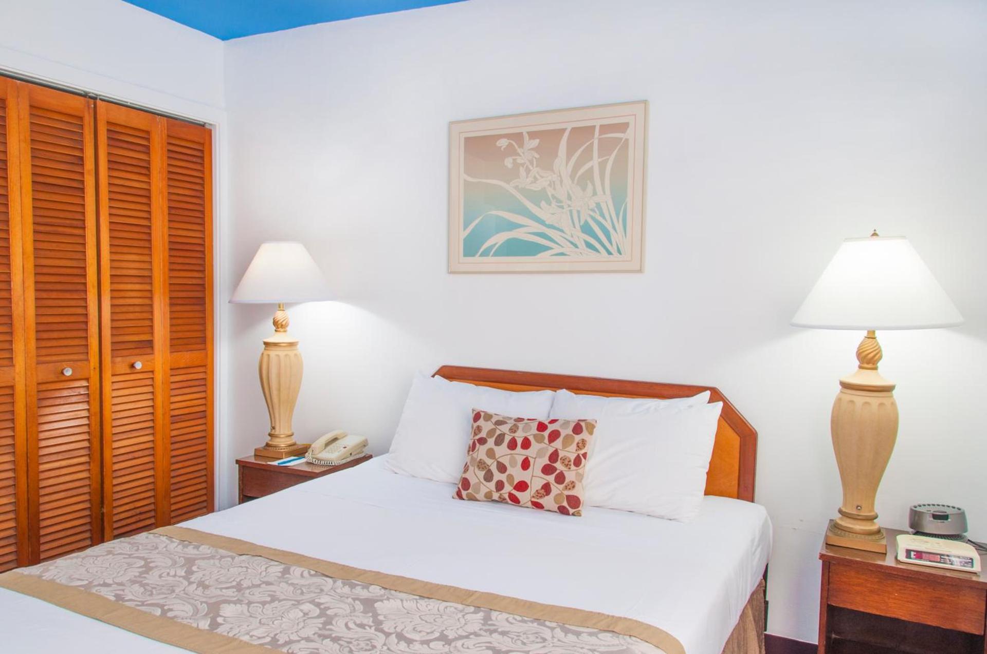 Holiday Surf Hotel (with full kitchen) photo 68