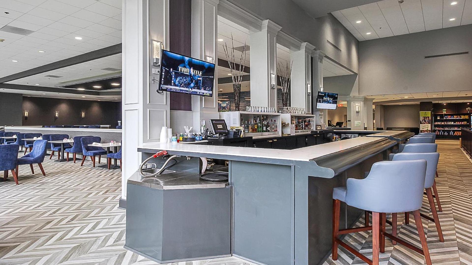 Holiday Inn Chicago Nw Crystal Lk Conv Ctr by IHG photo 12