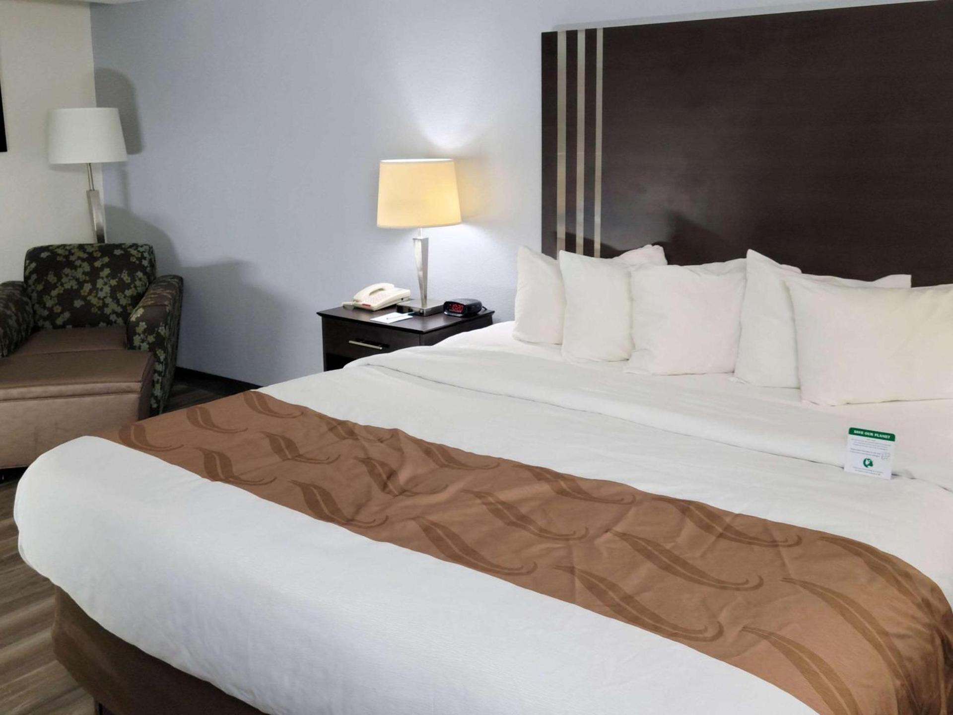 Quality Inn Terre Haute University Area photo 15