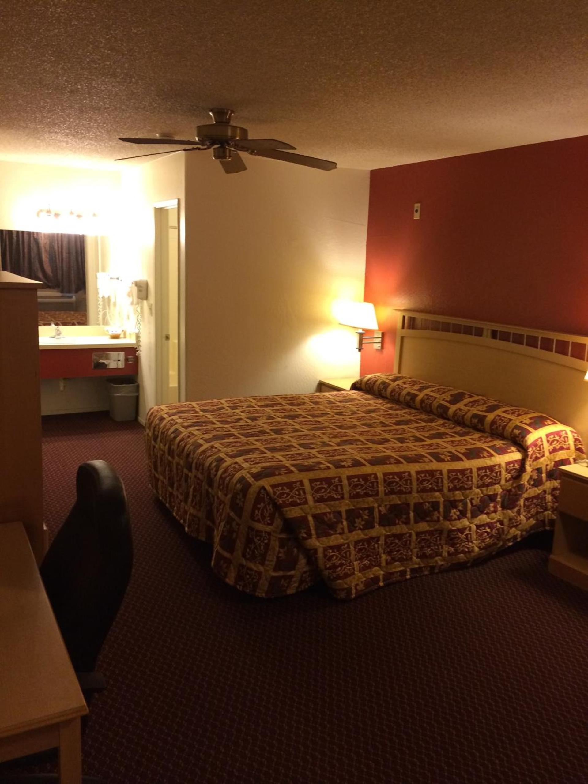 Value Inn & Suites photo 6