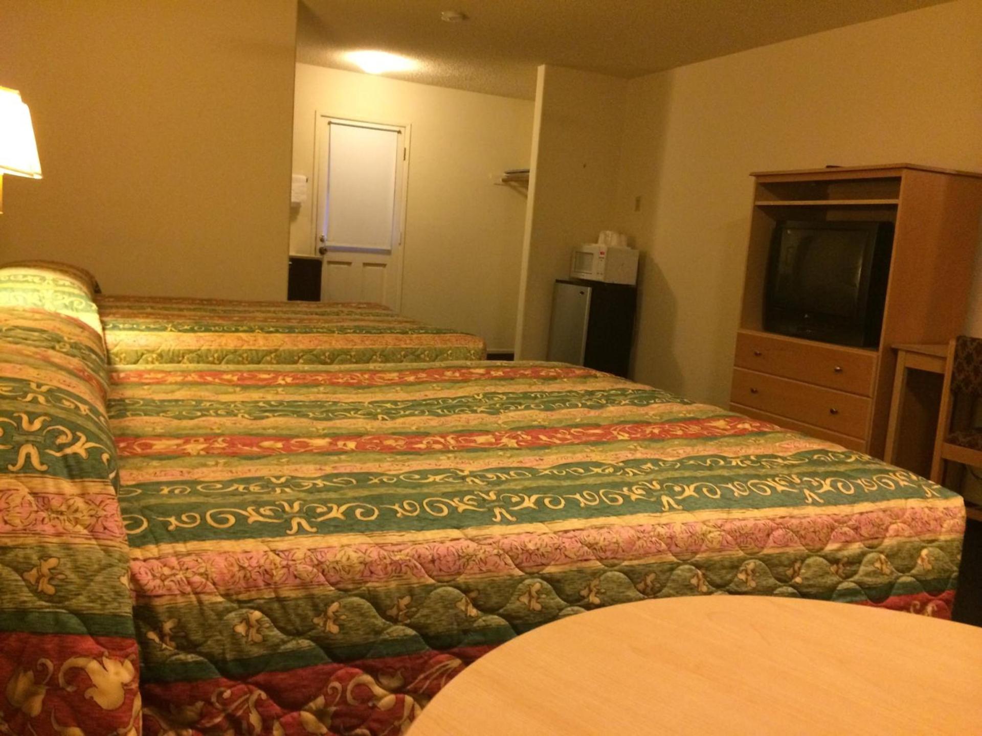 Value Inn & Suites photo 10
