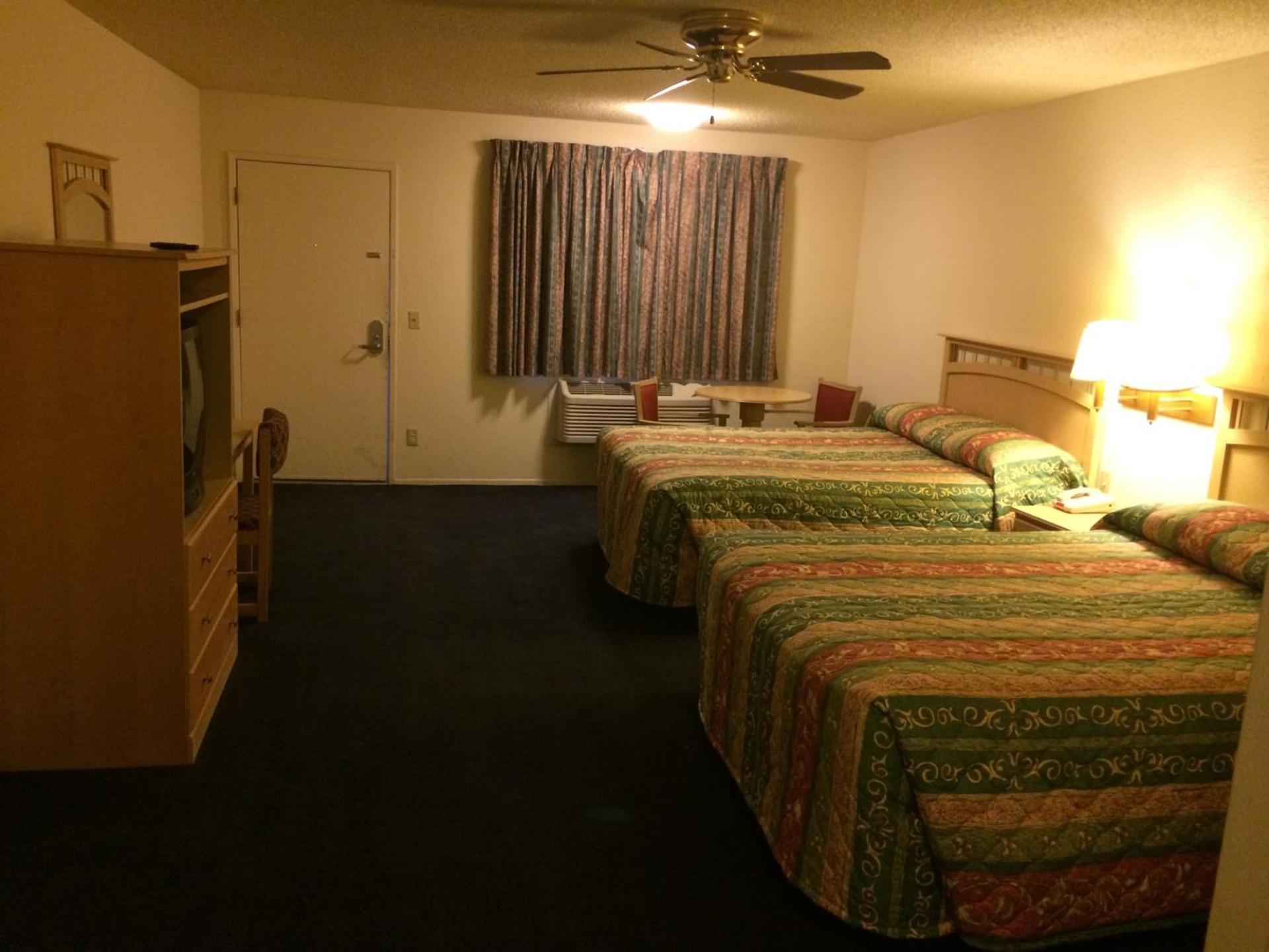 Value Inn & Suites photo 8