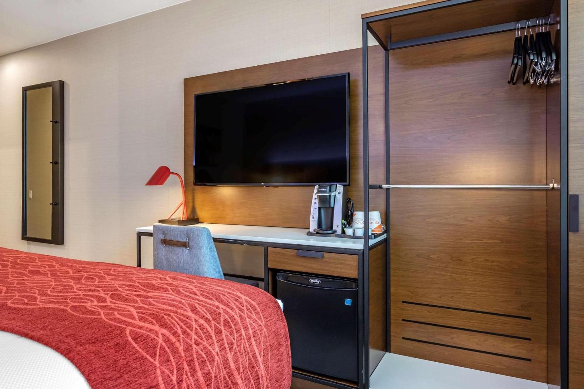 Comfort Inn JFK Airport photo 10