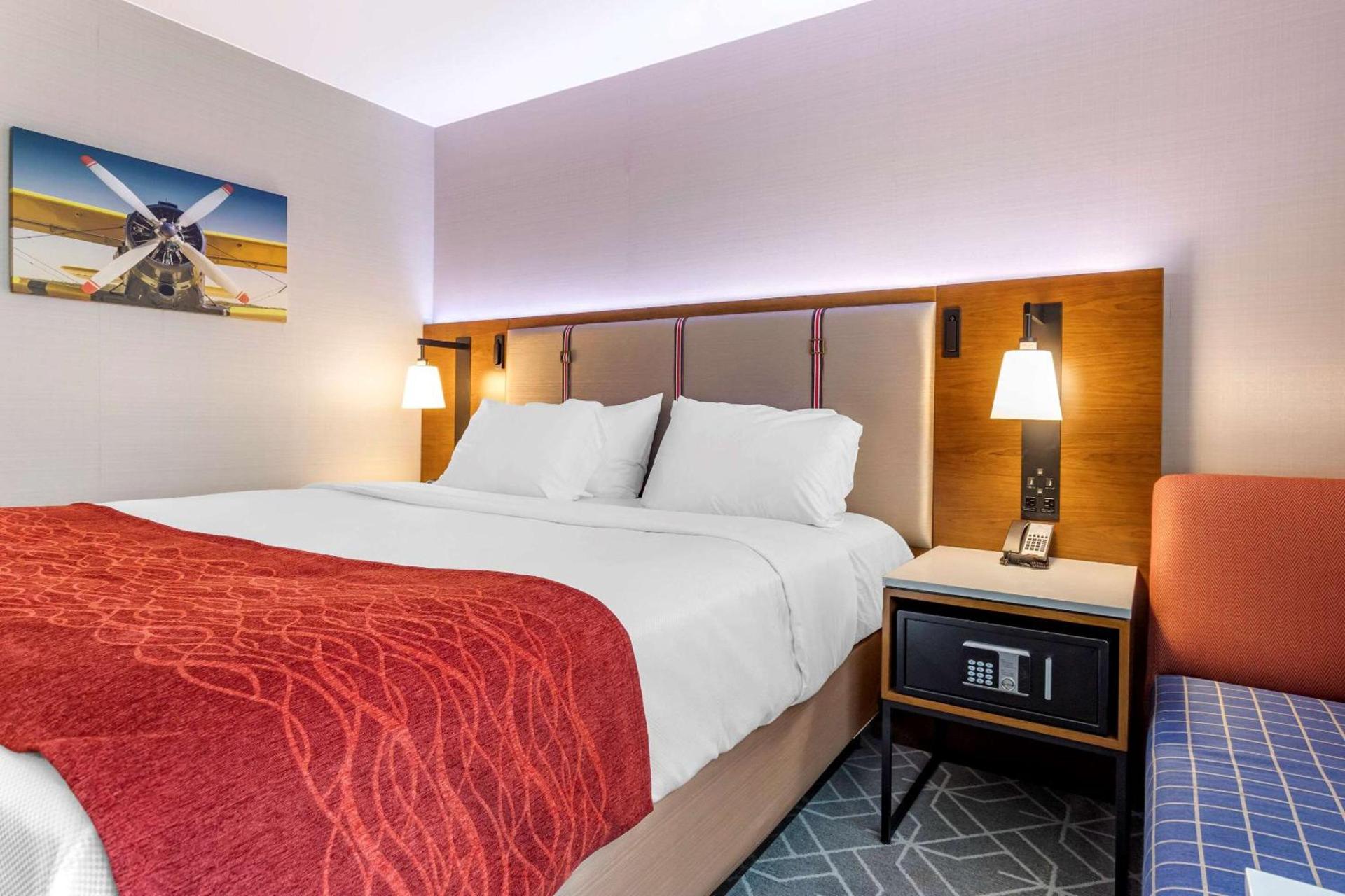 Comfort Inn JFK Airport photo 17
