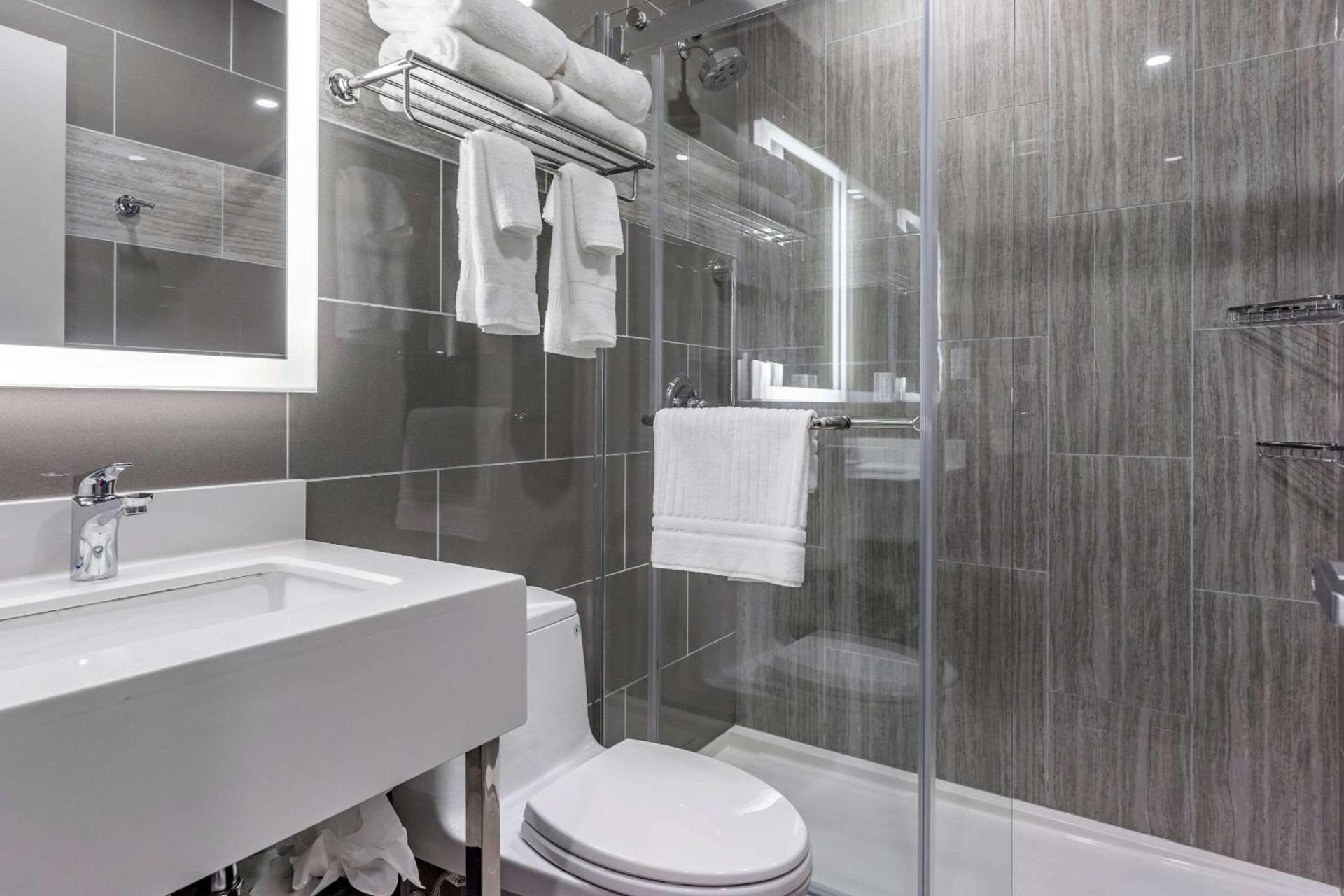 Comfort Inn JFK Airport photo 22