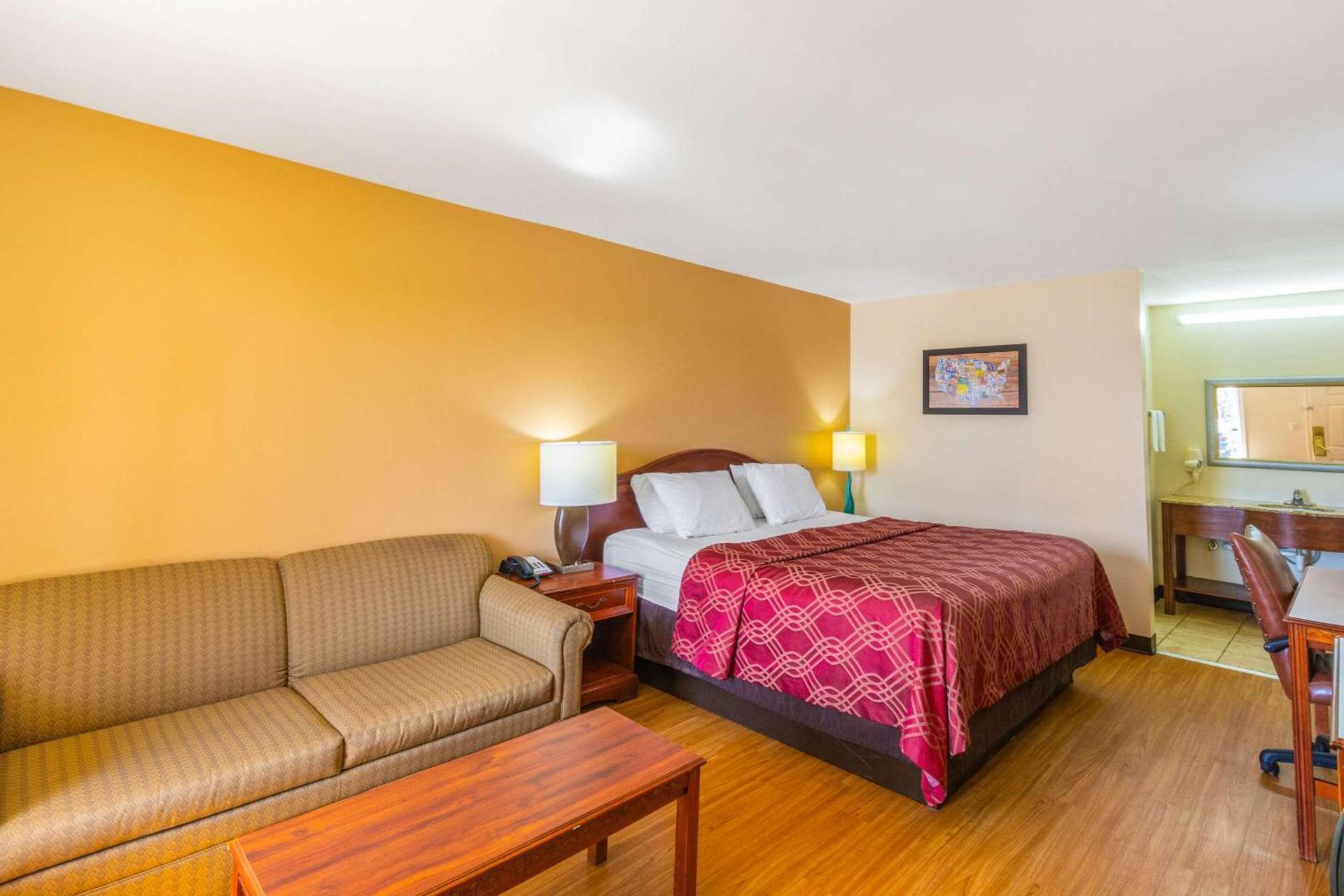 Econo Lodge Gaffney photo 9