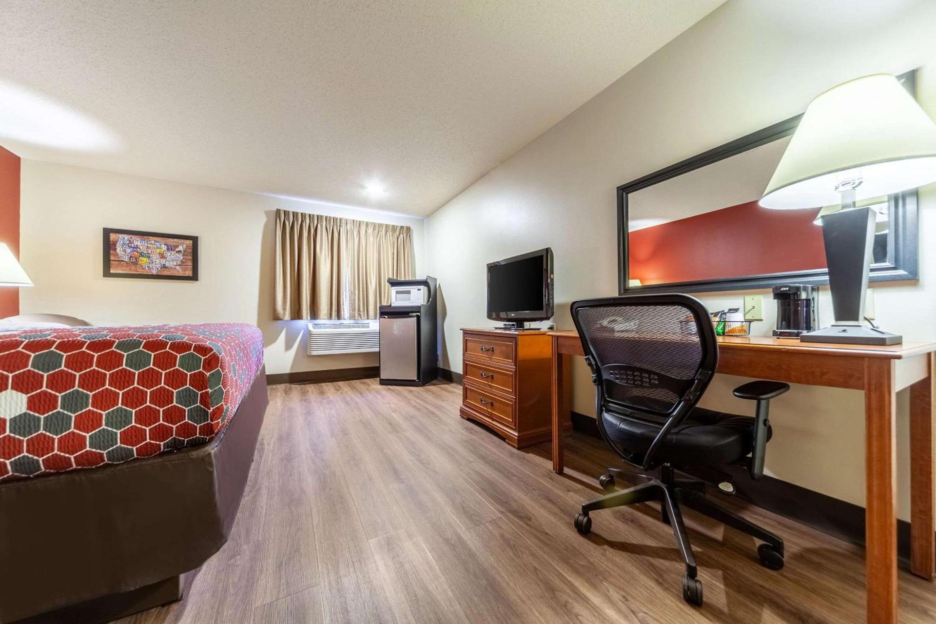Econo Lodge Sioux Center photo 10