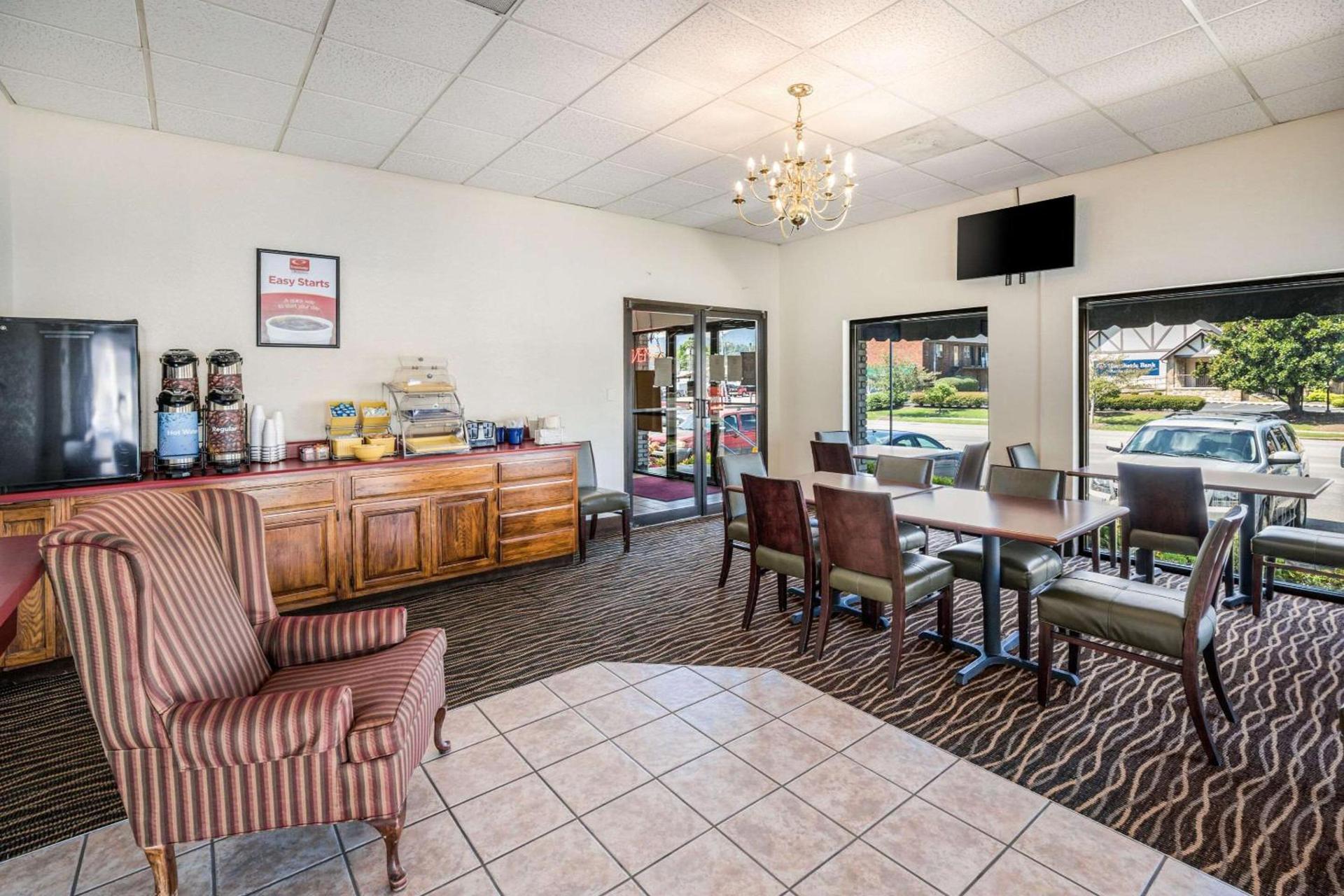 Suburban Studios Middlesboro photo 20