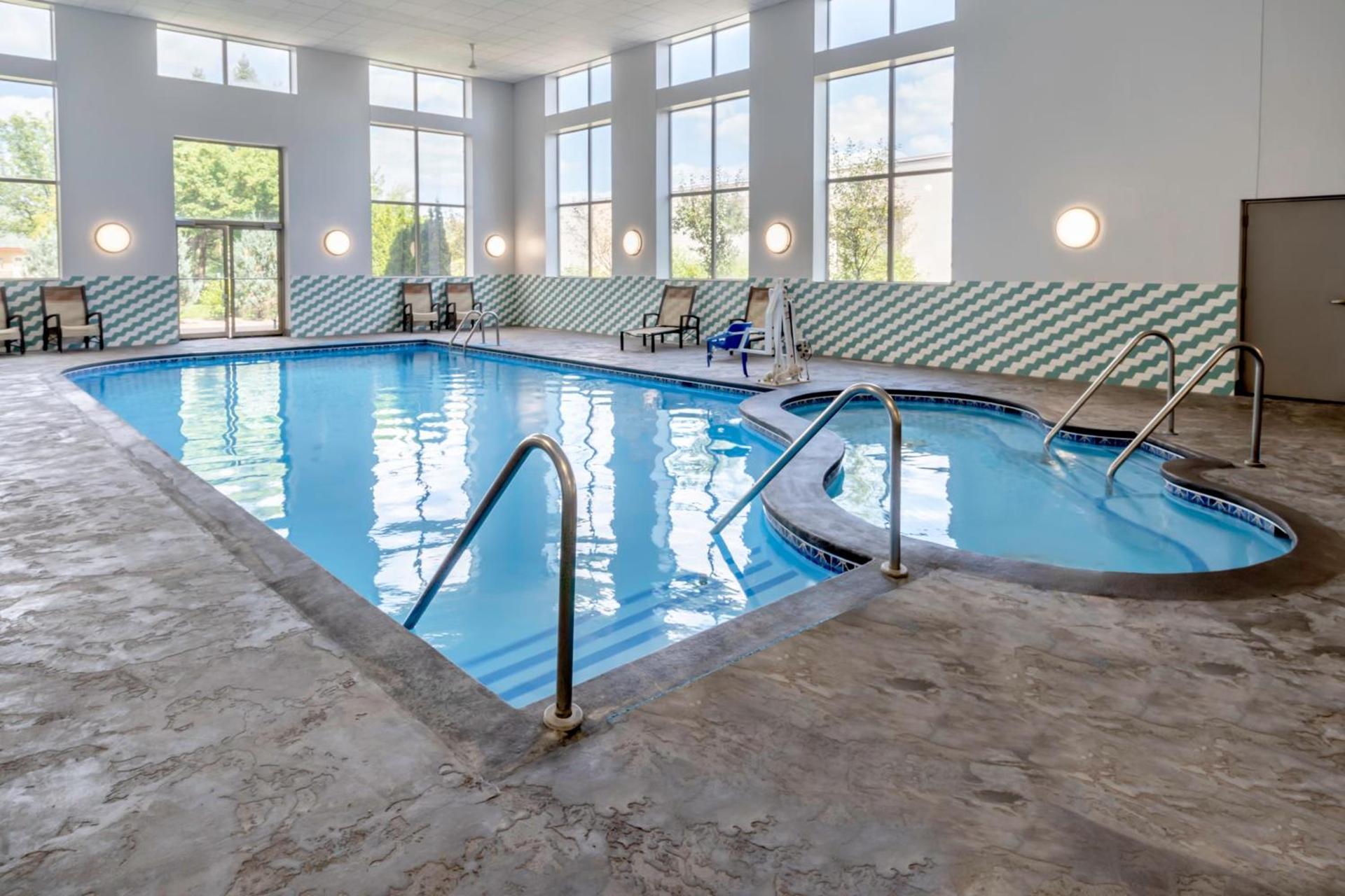 Holiday Inn & Suites Wausau-Rothschild by IHG photo 28