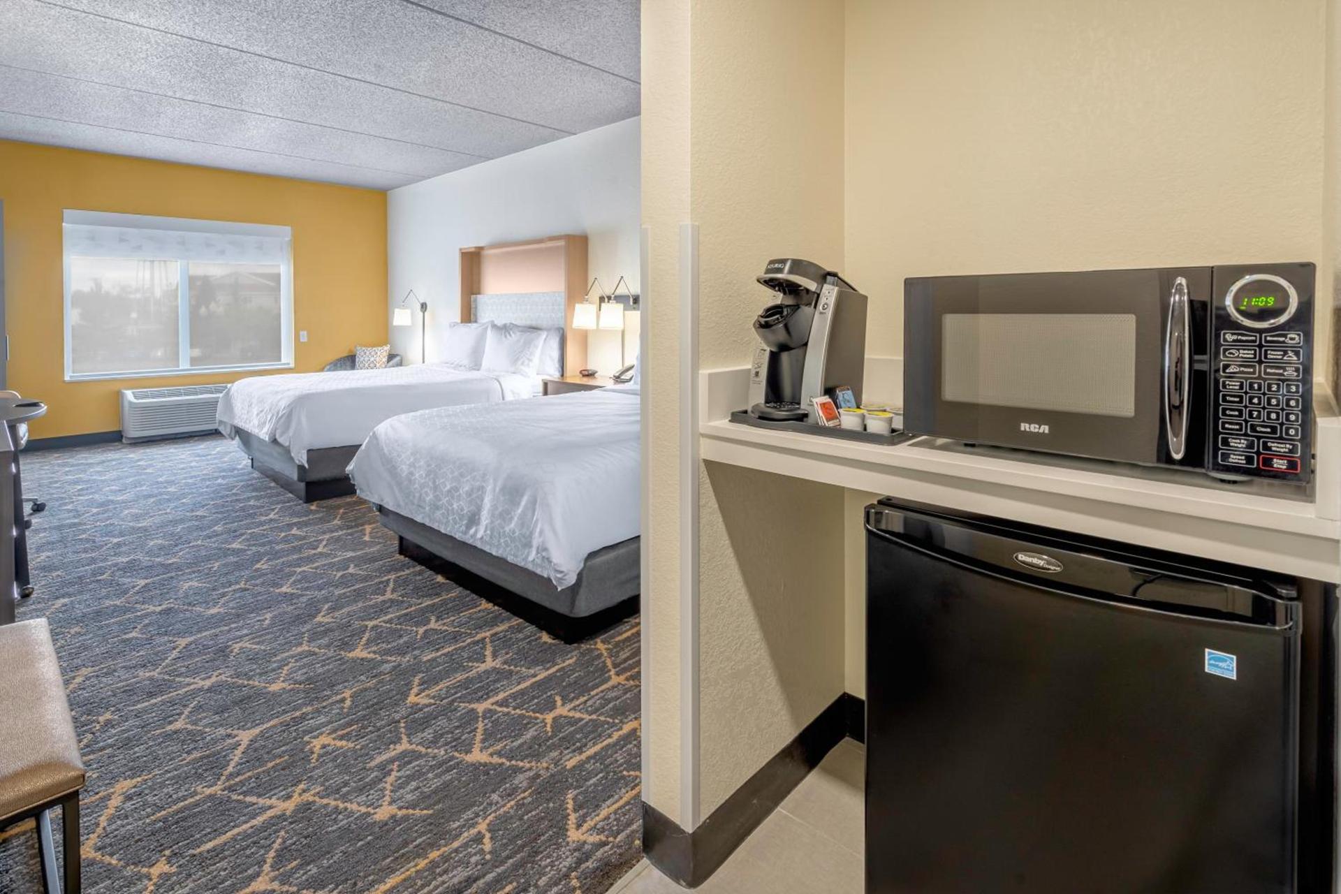 Holiday Inn & Suites Wausau-Rothschild by IHG photo 25