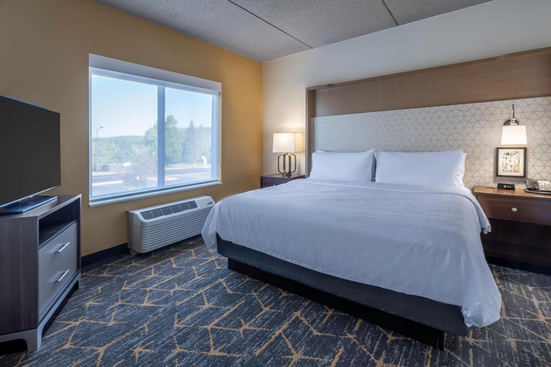 Holiday Inn & Suites Wausau-Rothschild by IHG photo 12