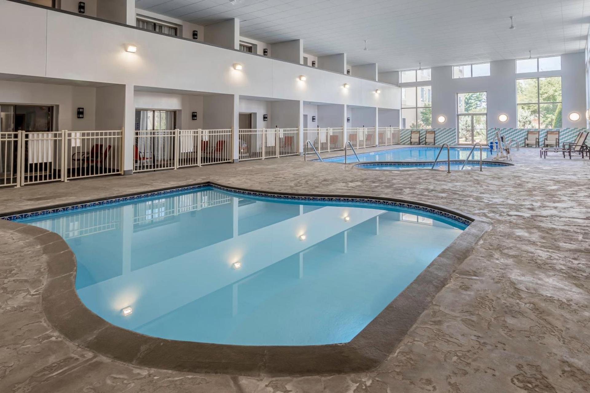 Holiday Inn & Suites Wausau-Rothschild by IHG photo 27