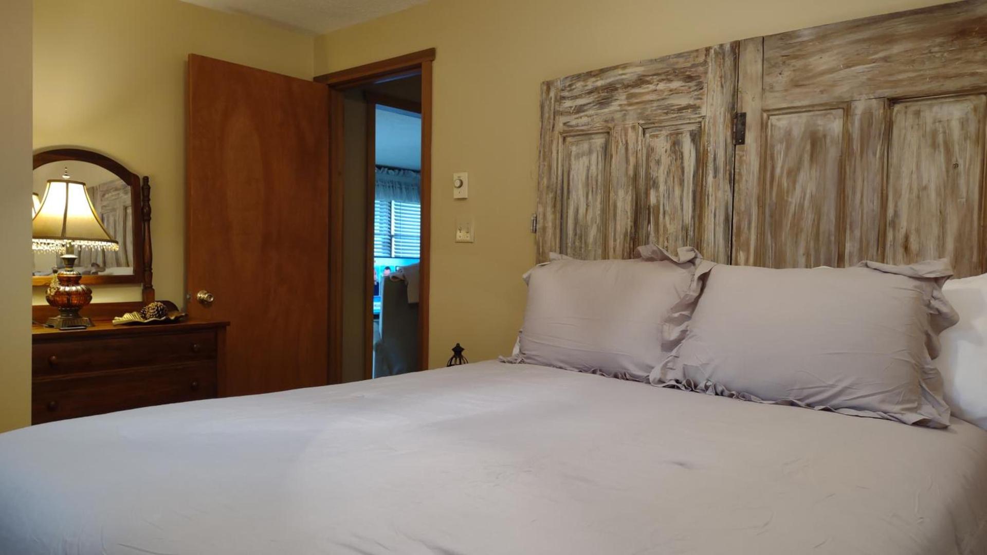 Cozy Creek Cottages photo 57