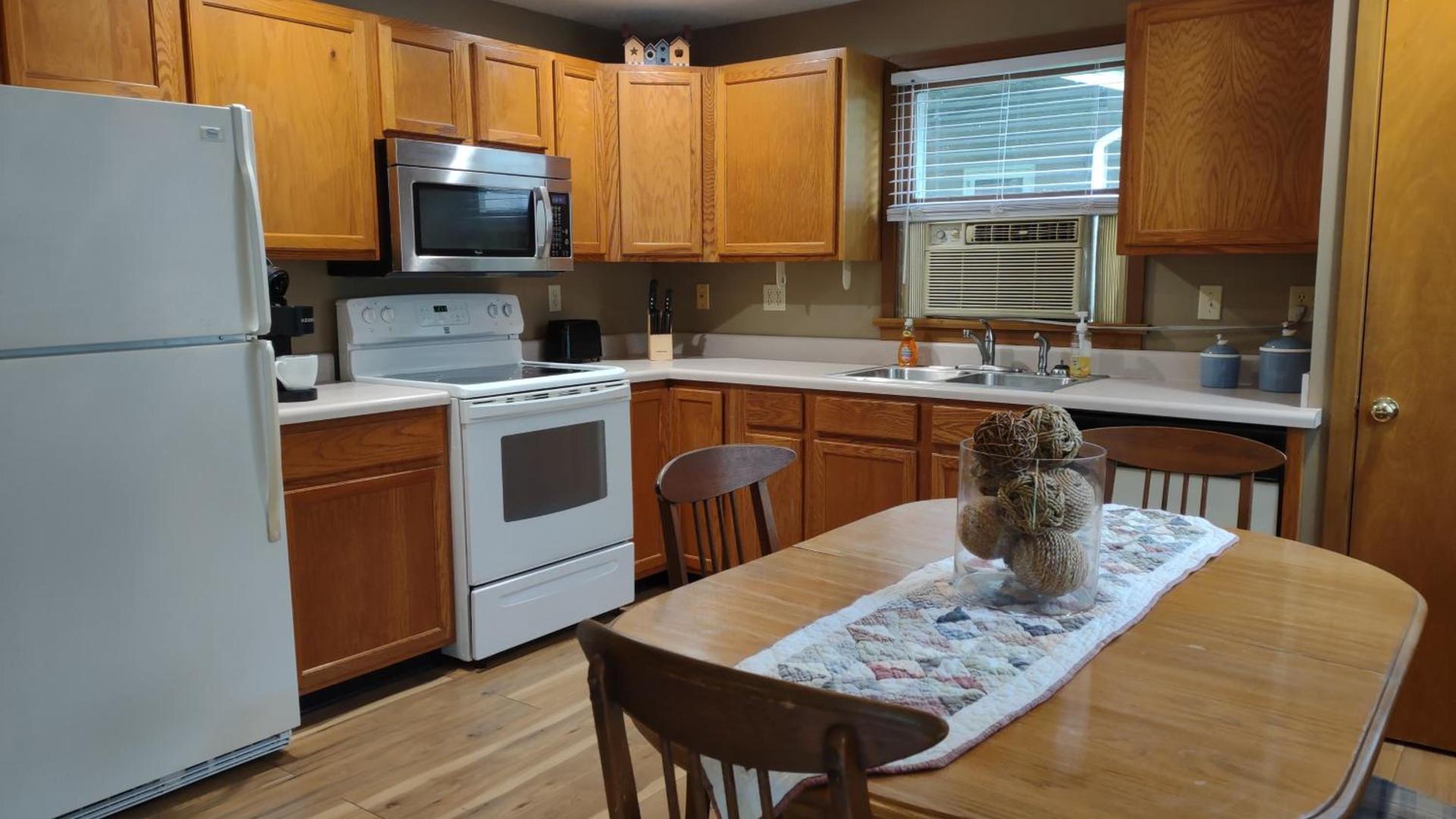 Cozy Creek Cottages photo 60